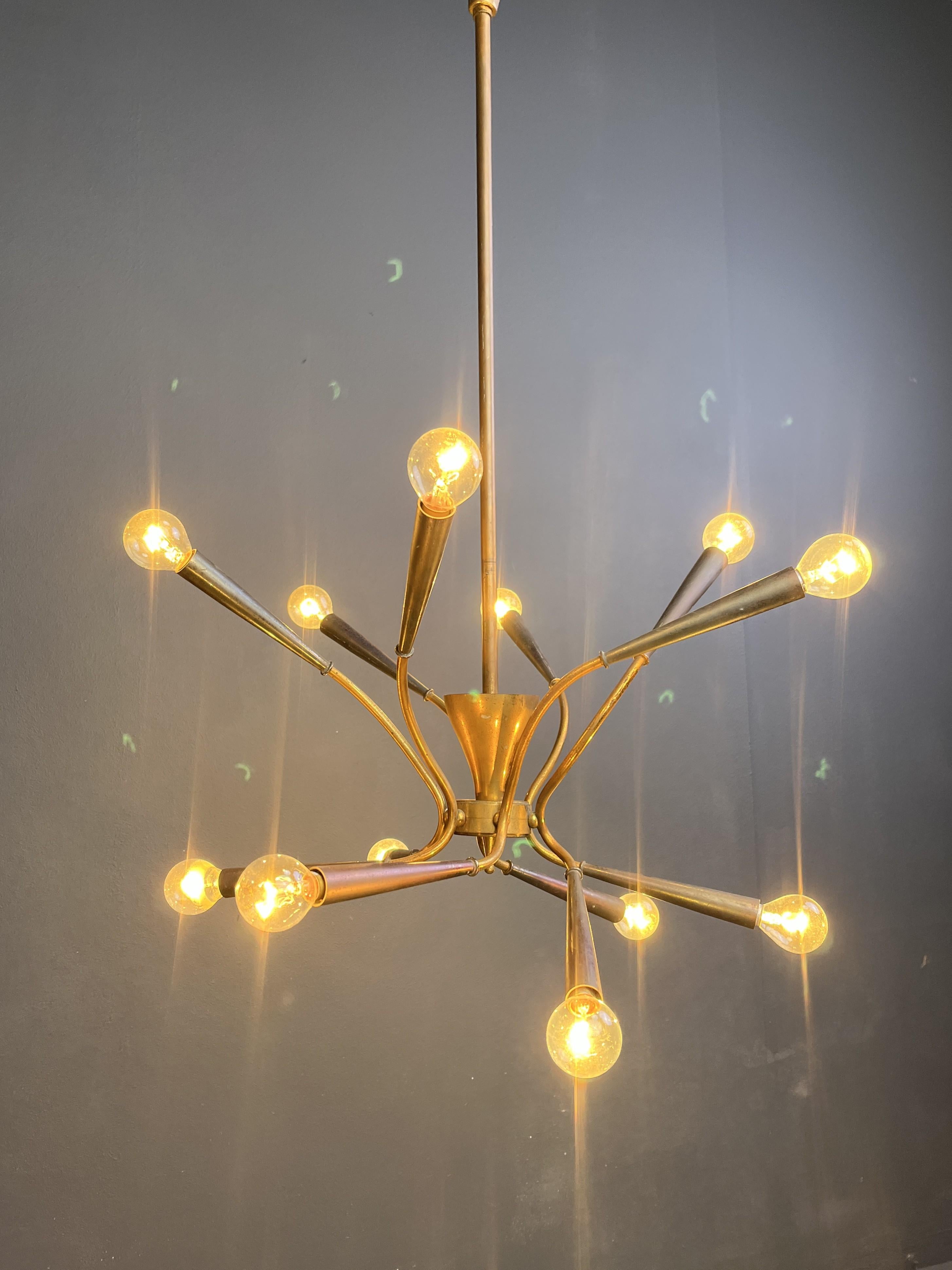 Mid century Italian brass chandelier, 1960s en vente 3