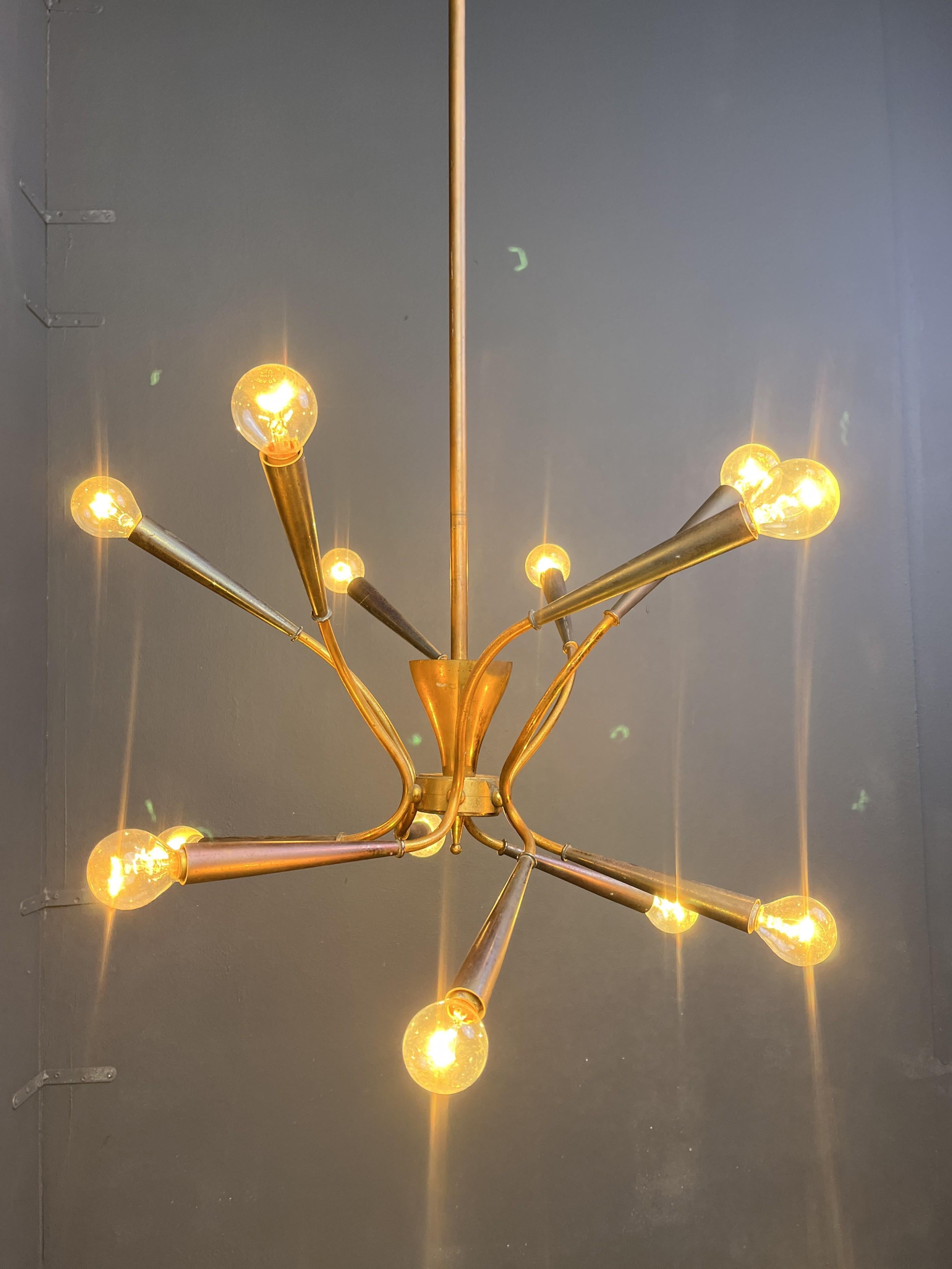 Mid century Italian brass chandelier, 1960s en vente 4