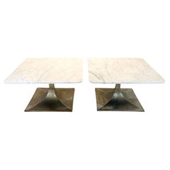 Mesa de centro italiana de latón de mediados de siglo con tapa de mármol de Carrara (Dos disponibles)