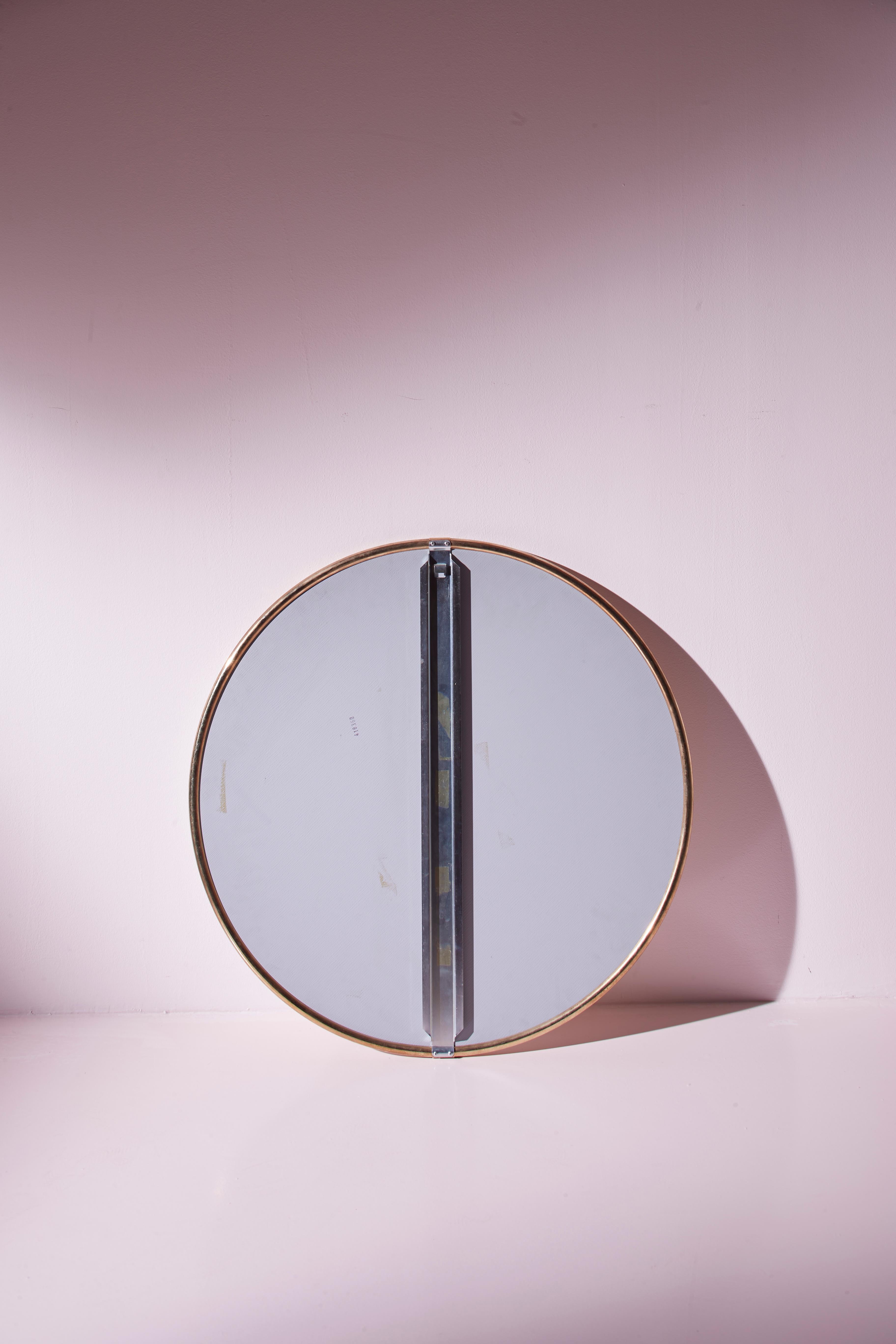 Runder Spiegel mit Messingrahmen aus der Mitte des Jahrhunderts, Italien, 1970er Jahre im Angebot 2