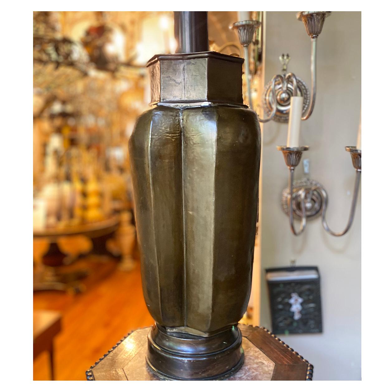 Mid Century Italian Brass Lamp In Good Condition For Sale In New York, NY