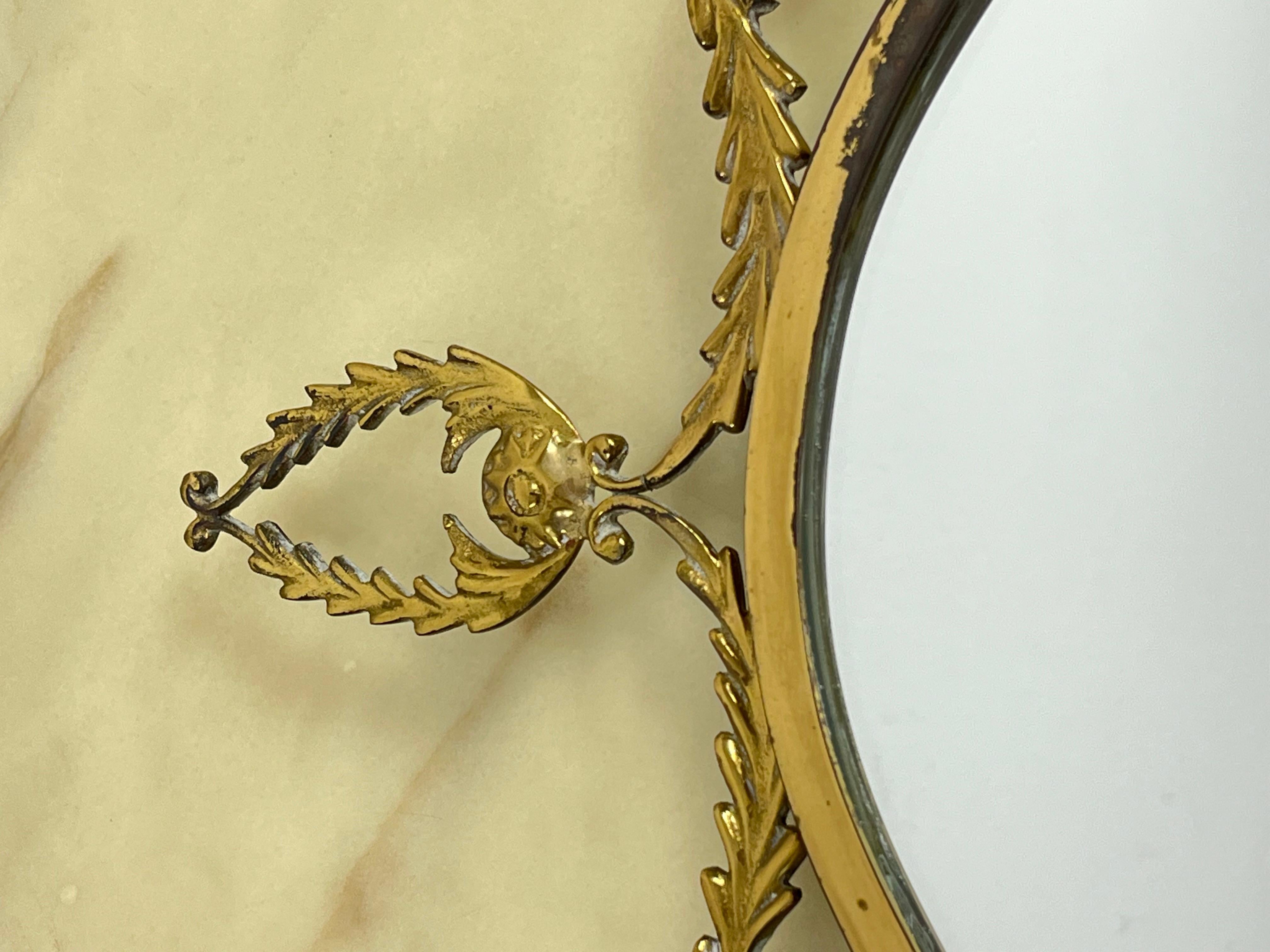 Miroir en laiton italien du milieu du siècle 1960 Bon état - En vente à Palermo, IT