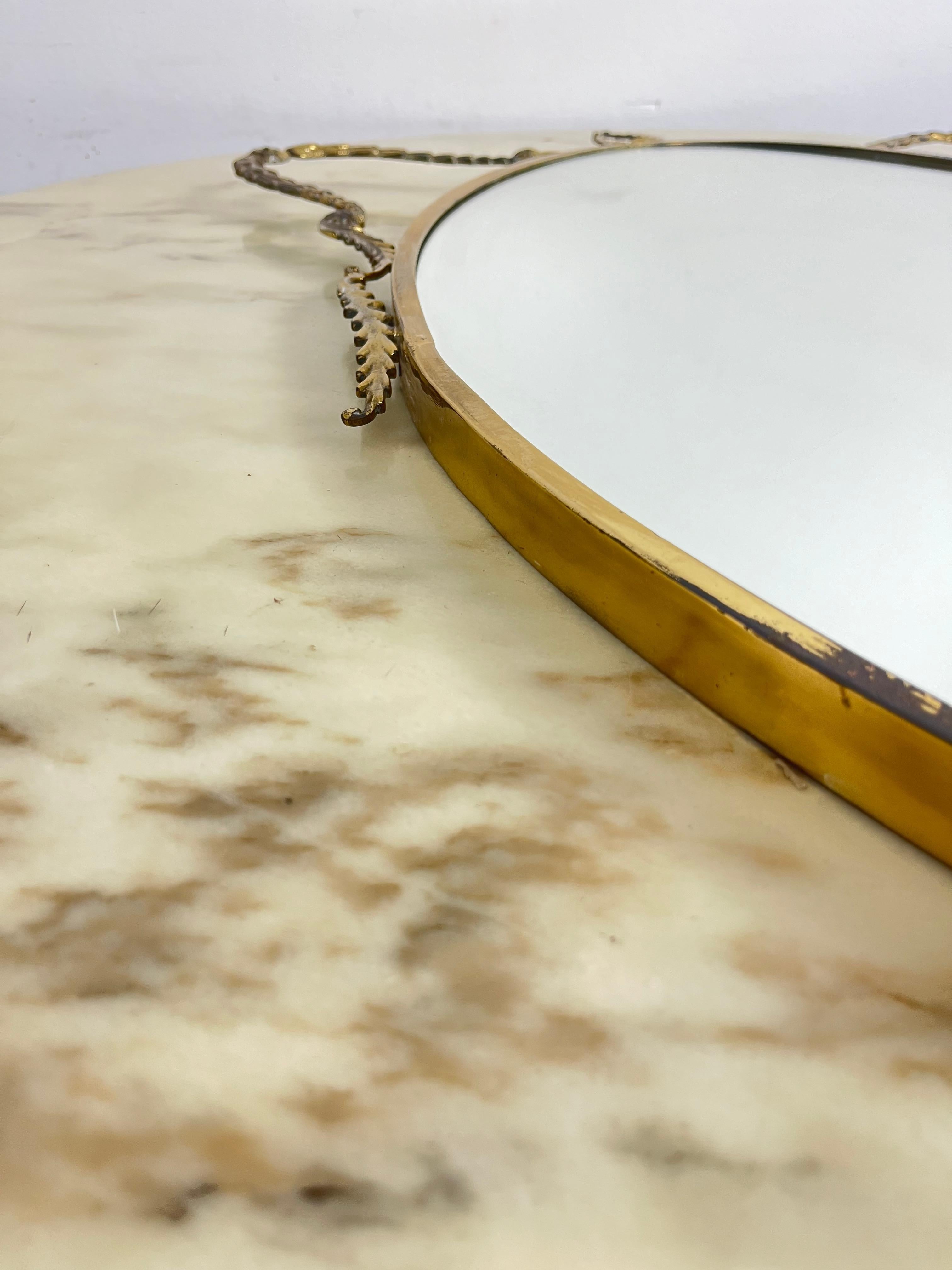 Milieu du XXe siècle Miroir en laiton italien du milieu du siècle 1960 en vente