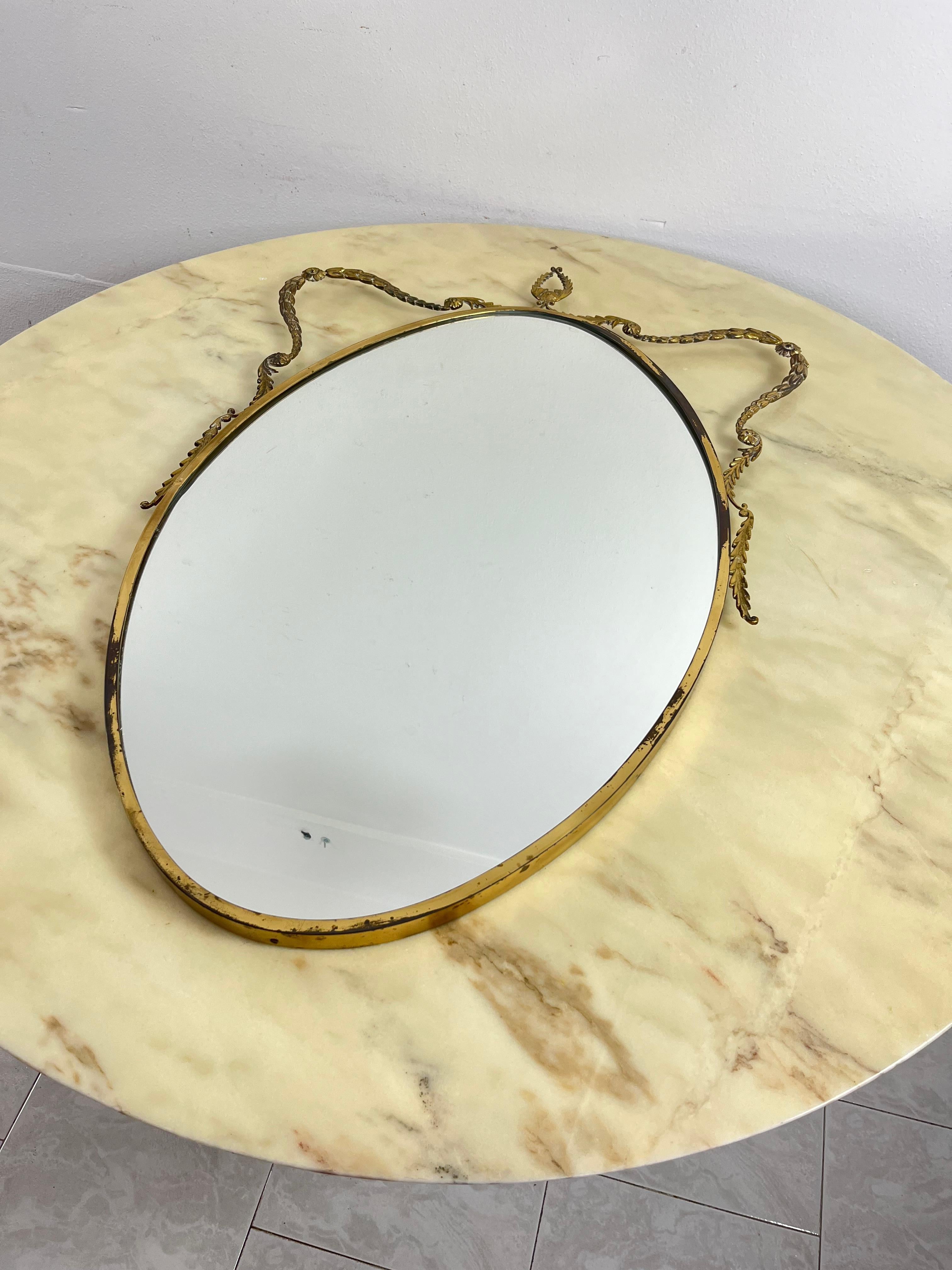Laiton Miroir en laiton italien du milieu du siècle 1960 en vente