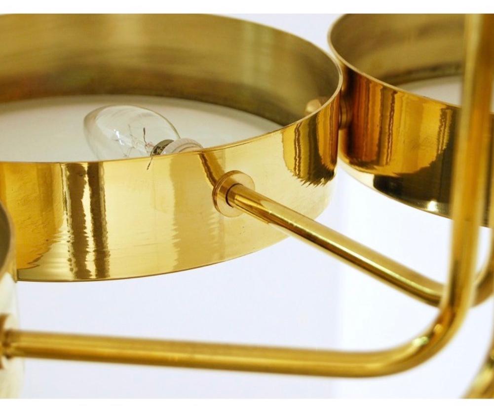 Late 20th Century Mid-Century Italian Brass, Opal Glass Chandelier 8-Lits from the 1970s For Sale