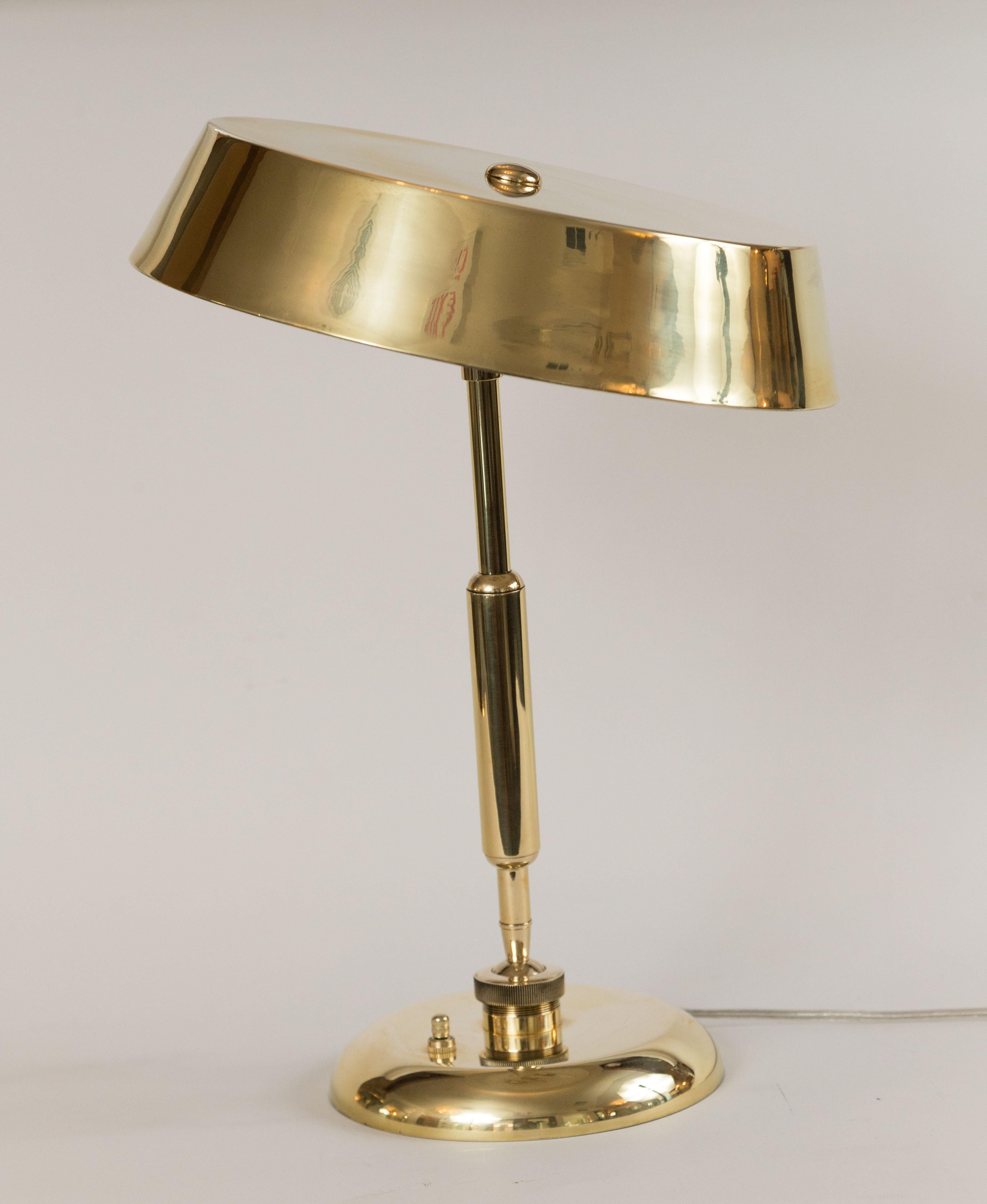 Mid Century Italian Brass Table Lamp by Oscar Torlasco for Lumi In Good Condition For Sale In Westport, CT