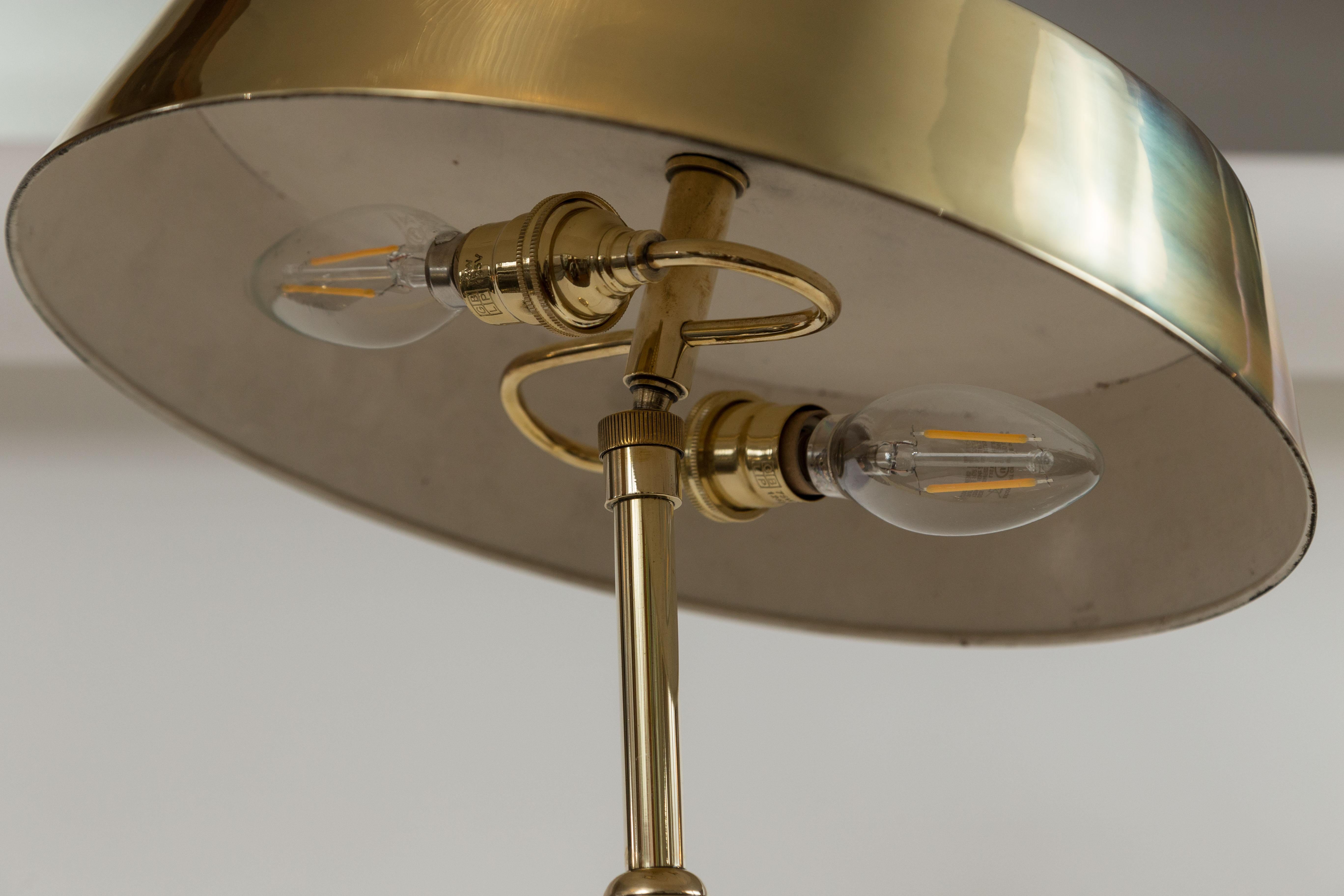 Mid Century Italian Brass Table Lamp by Oscar Torlasco for Lumi For Sale 2