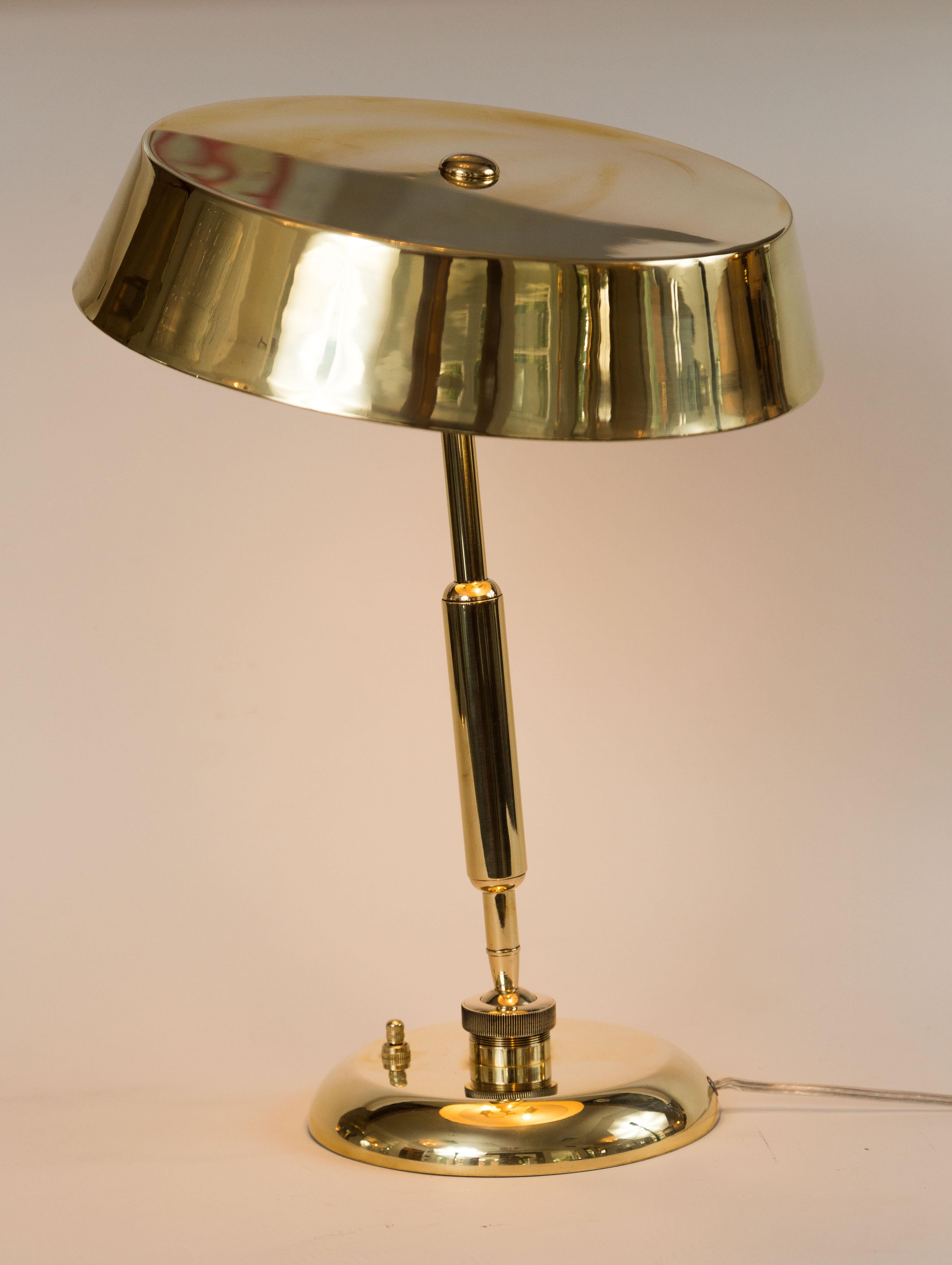 Mid Century Italian Brass Table Lamp by Oscar Torlasco for Lumi For Sale 4