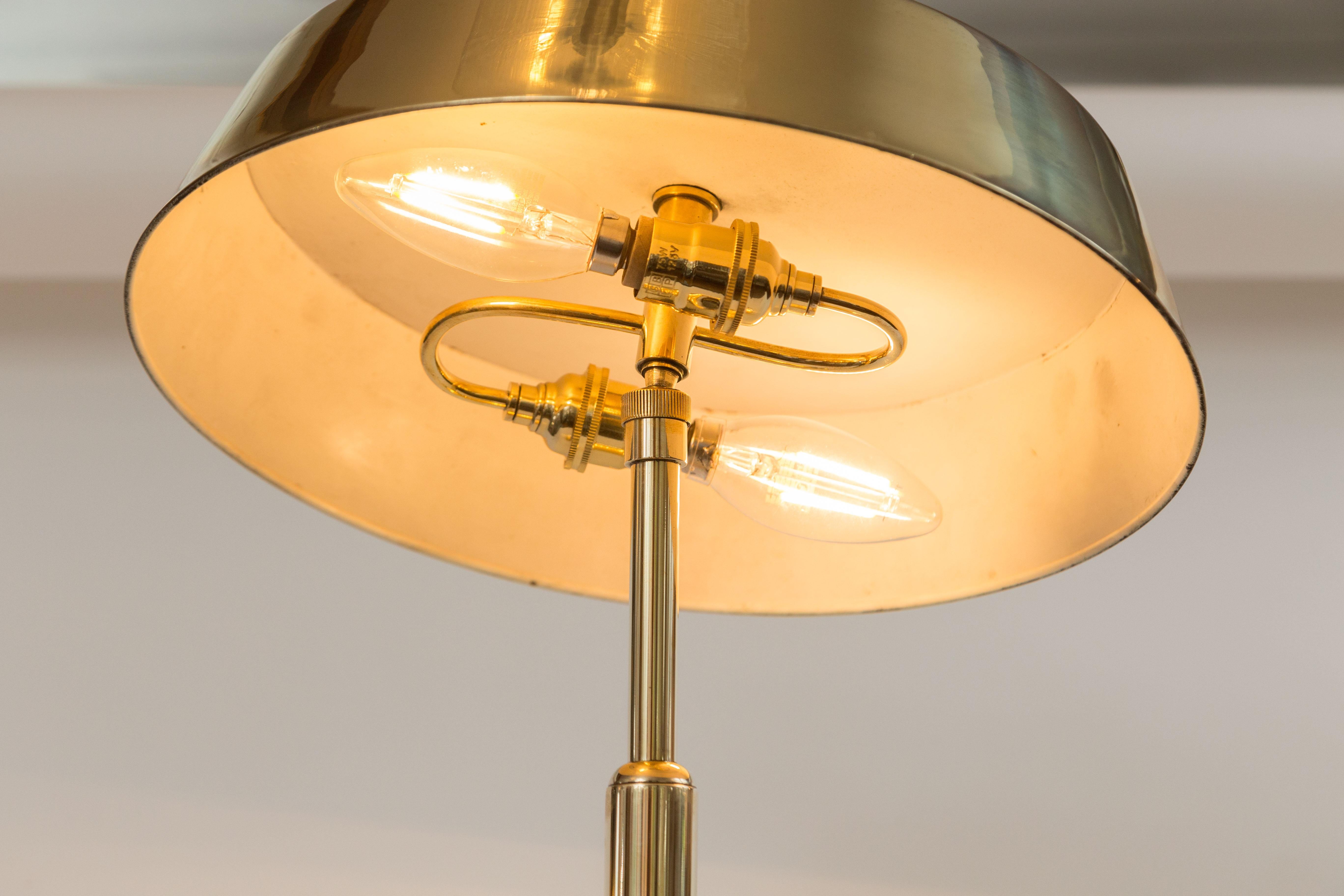 Mid Century Italian Brass Table Lamp by Oscar Torlasco for Lumi For Sale 5