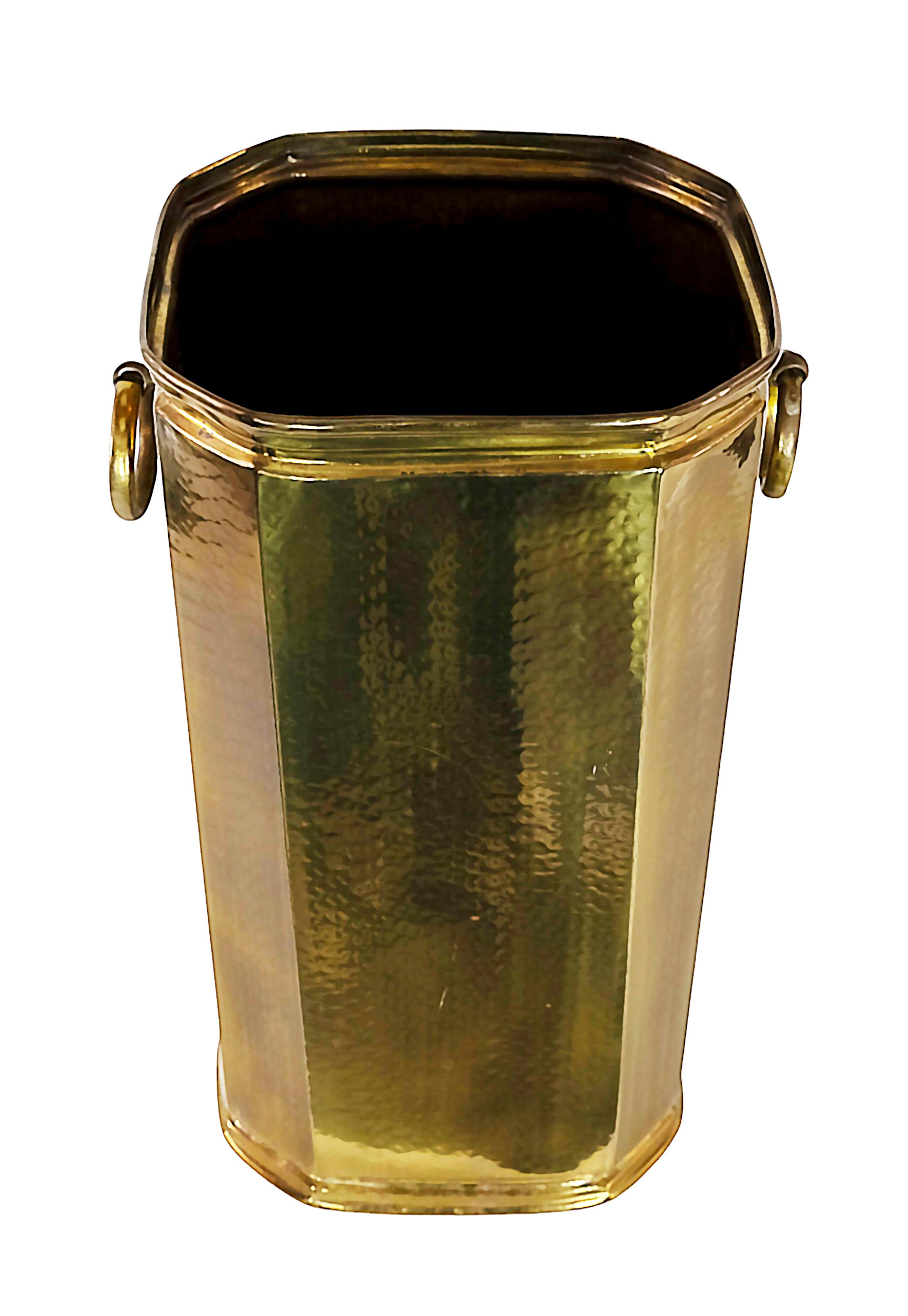 Mid-Century Italian Brass Umbrella Stand In Good Condition For Sale In Vilnius, LT