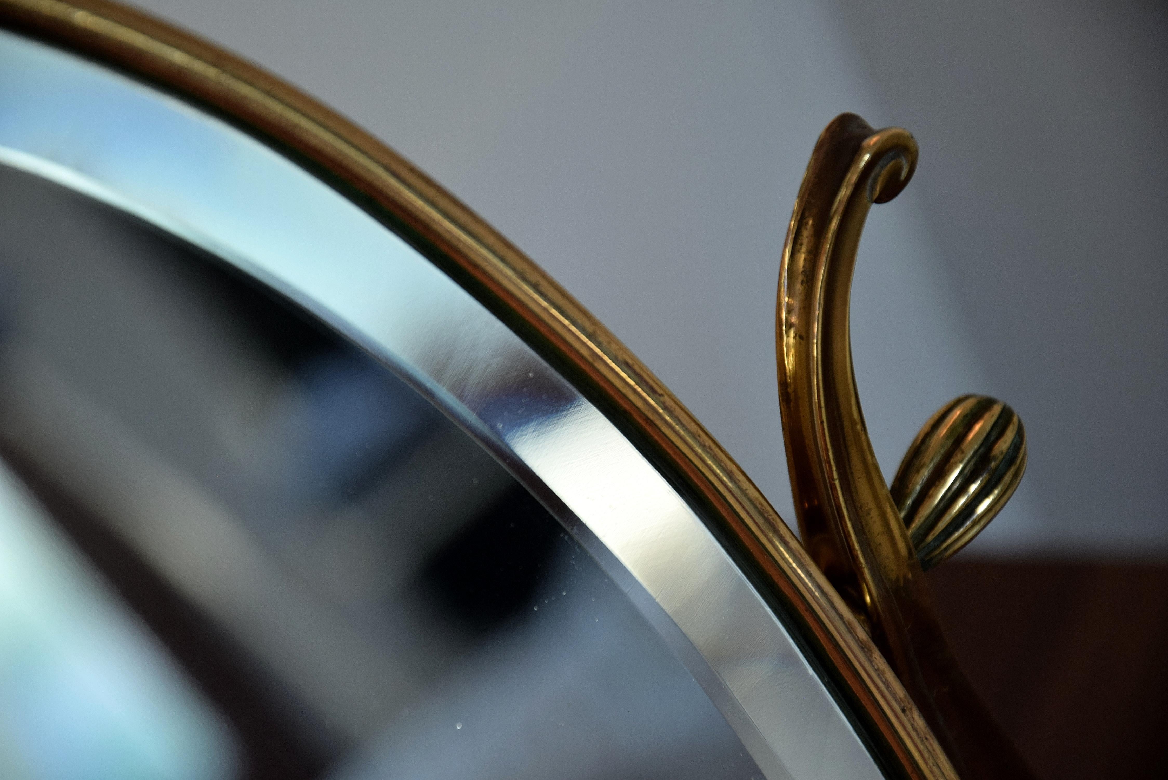 Midcentury Italian Brass Vanity or Tabletop Mirror For Sale 4
