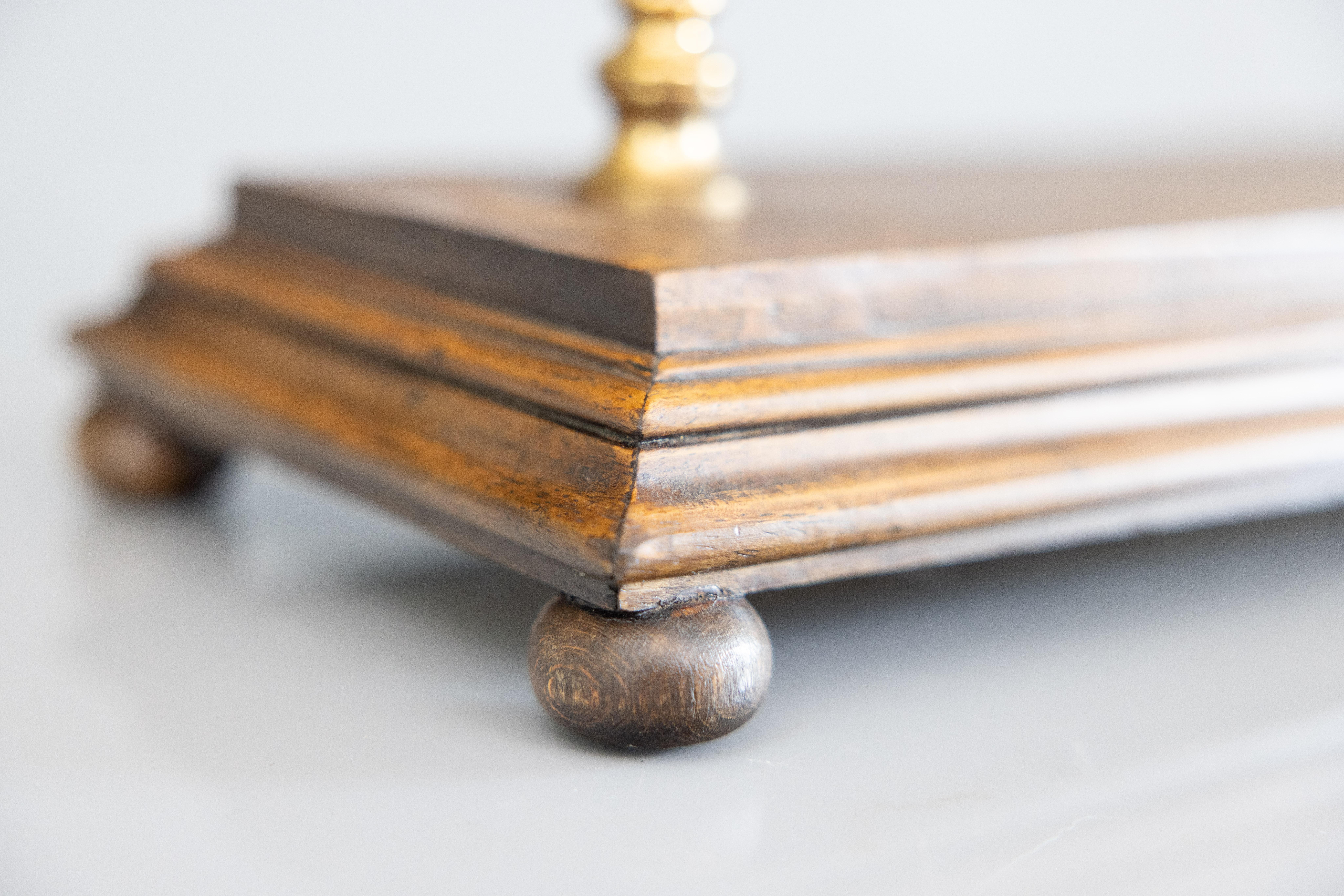 Mid-Century Italian Brass & Walnut Magazine Rack For Sale 3