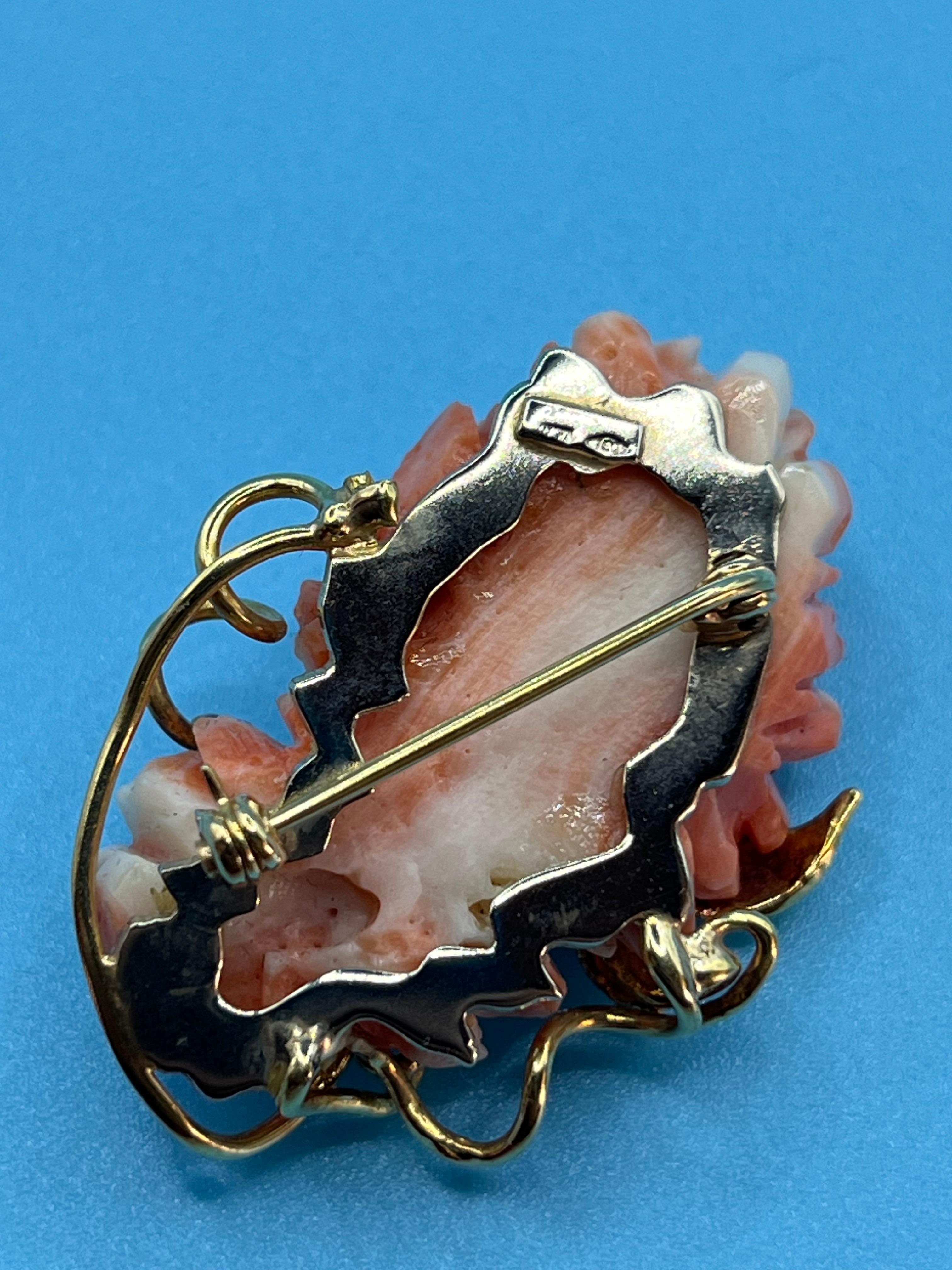 Mid-20th Century Mid-Century Italian Brooch 18 kt Gold 1960s For Sale