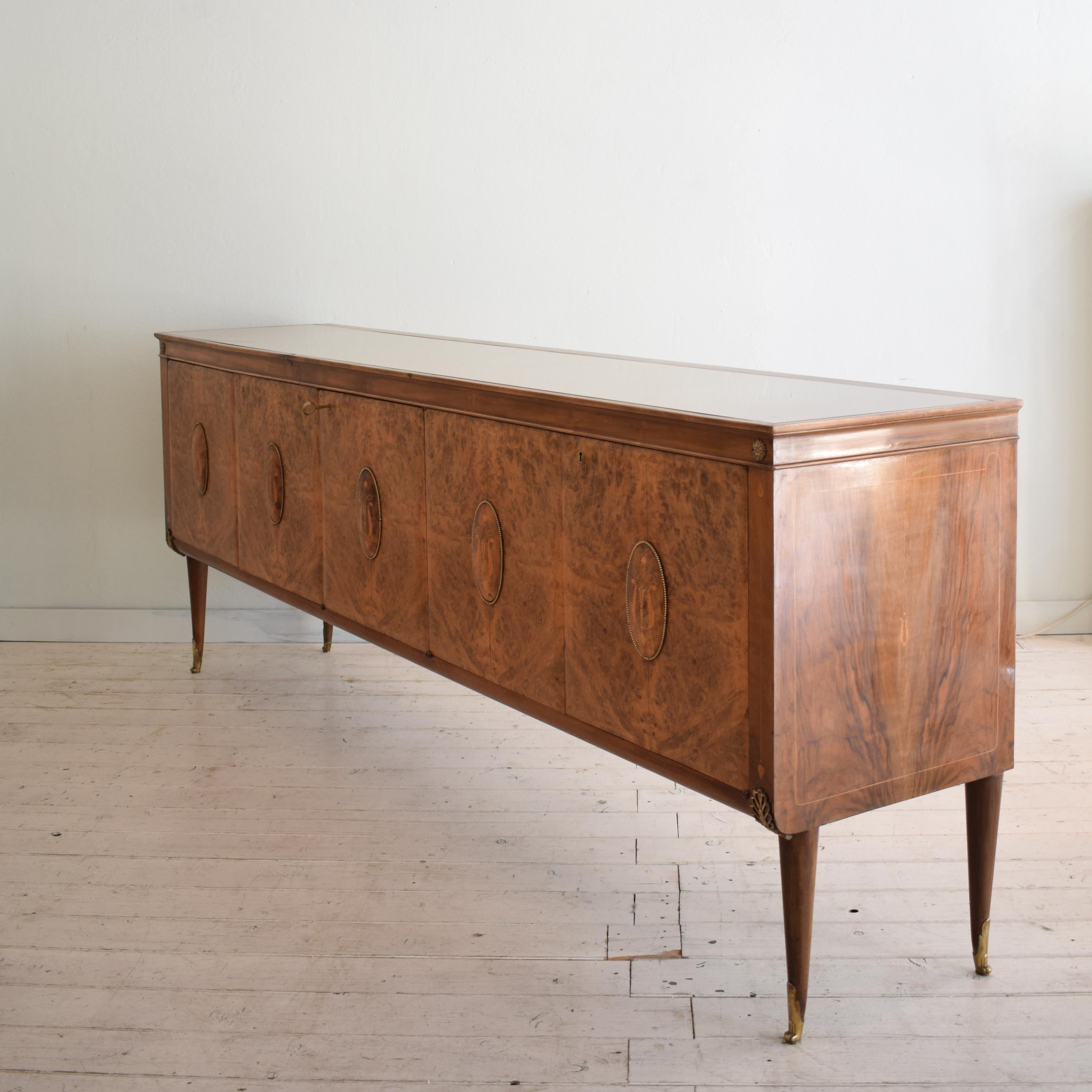 Midcentury Italian Brown Sideboard in Walnut and Marquetry Style of Paolo Buffa 10