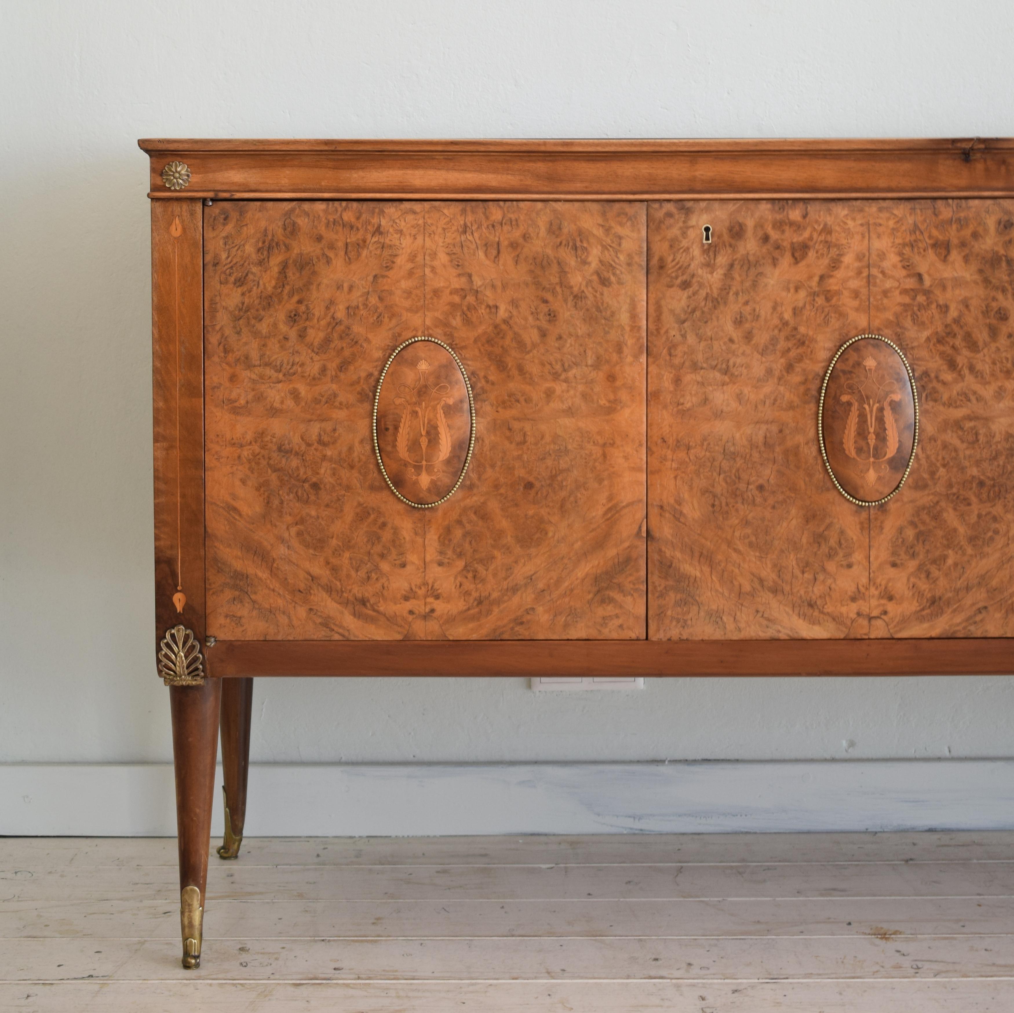 Mid-Century Modern Midcentury Italian Brown Sideboard in Walnut and Marquetry Style of Paolo Buffa