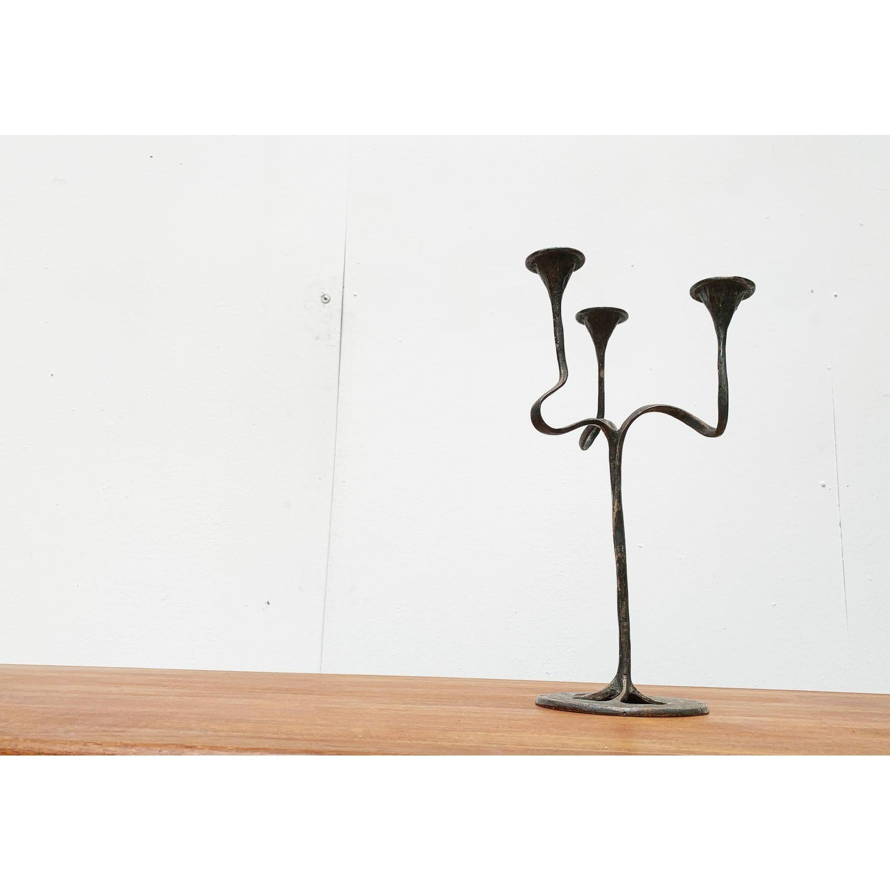 Italienischer brutalistischer Bronze-Kerzenhalter der Amadeus-Serie aus der Jahrhundertmitte, 1960er Jahre im Angebot 3