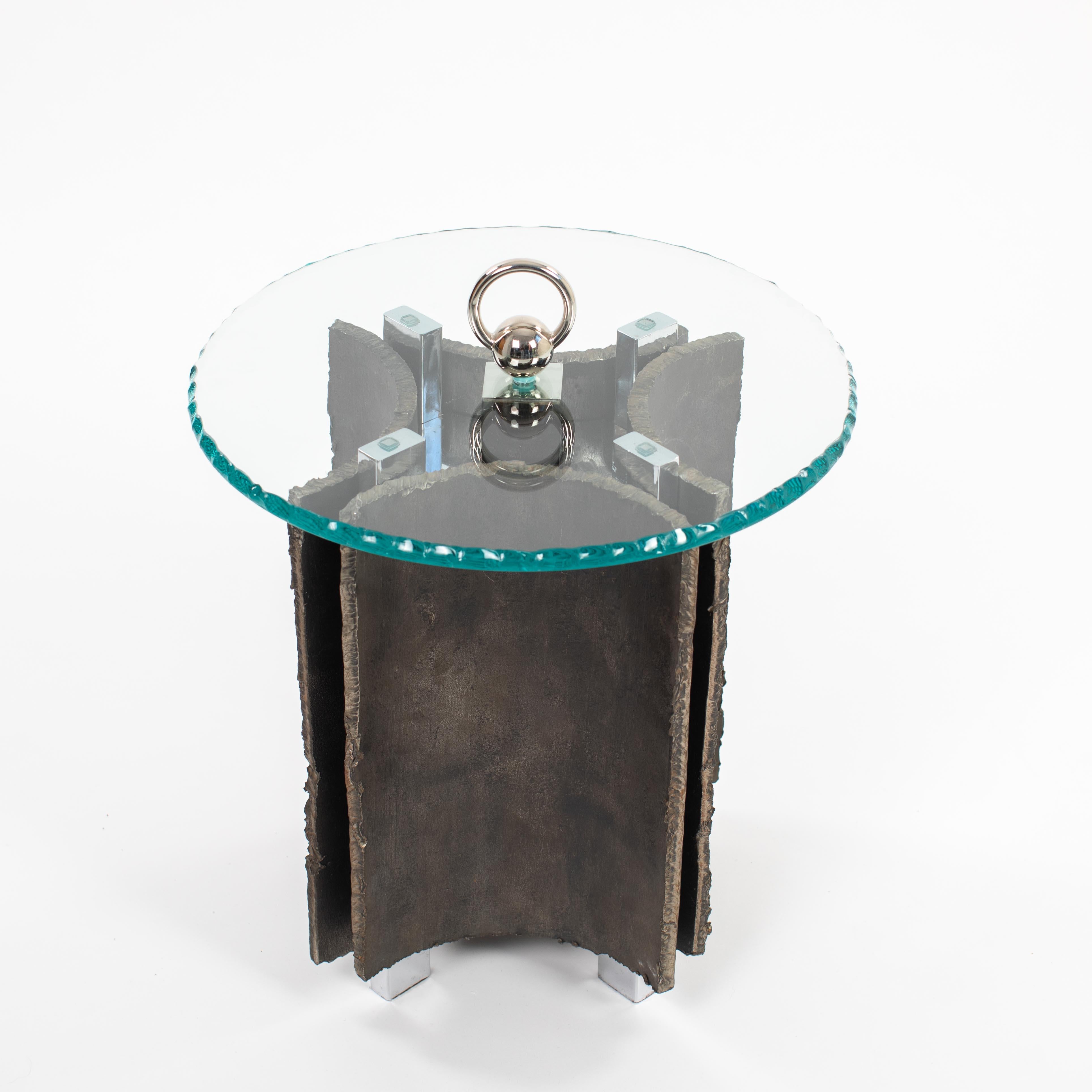 Italienische brutalistische Beistelltische aus der Mitte des Jahrhunderts aus Eisen-Glas-Nickel von Banci, Florenz im Zustand „Gut“ im Angebot in Salzburg, AT