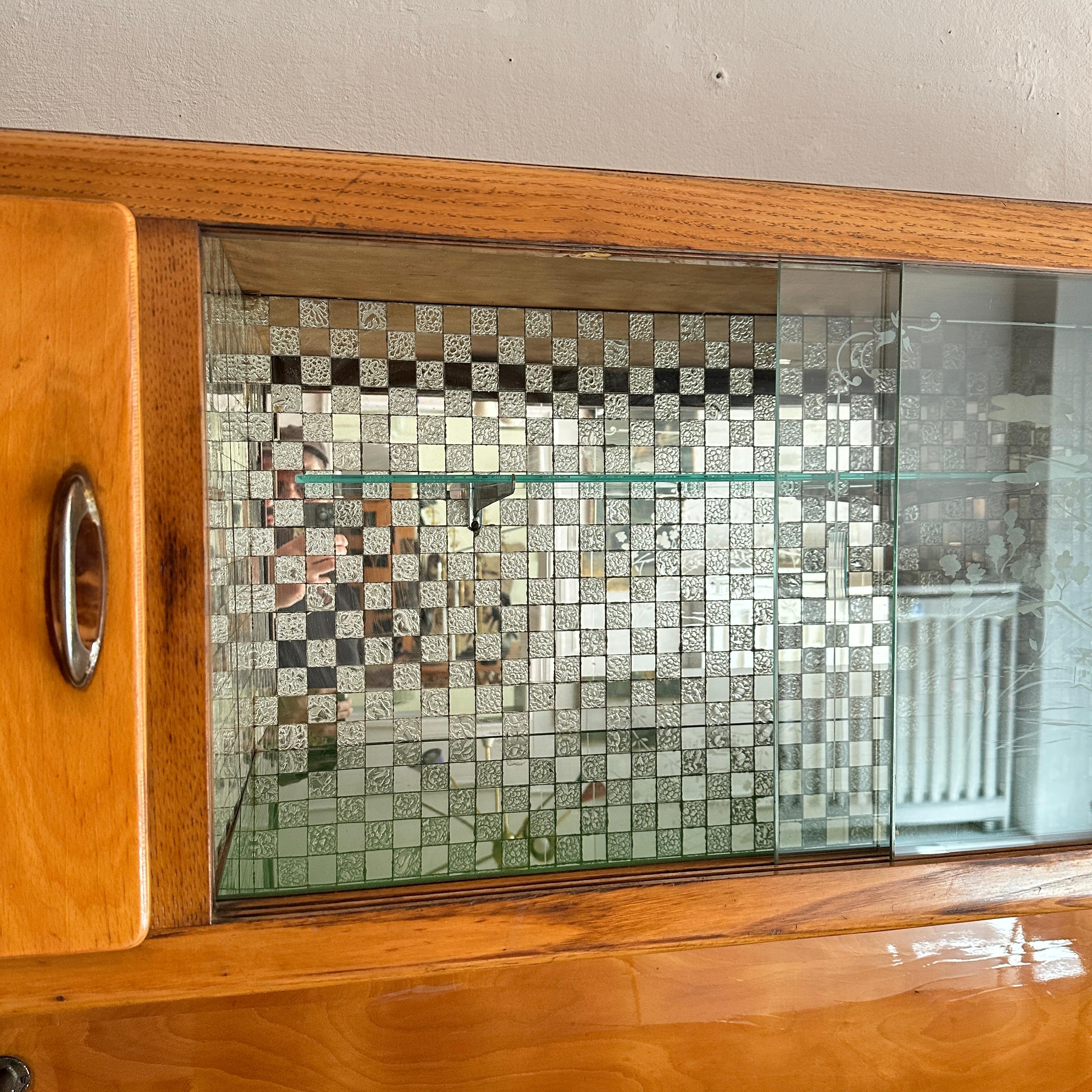 Armario buffet italiano de mediados de siglo al estilo de Ico Parisi, hacia 1950 en venta 3