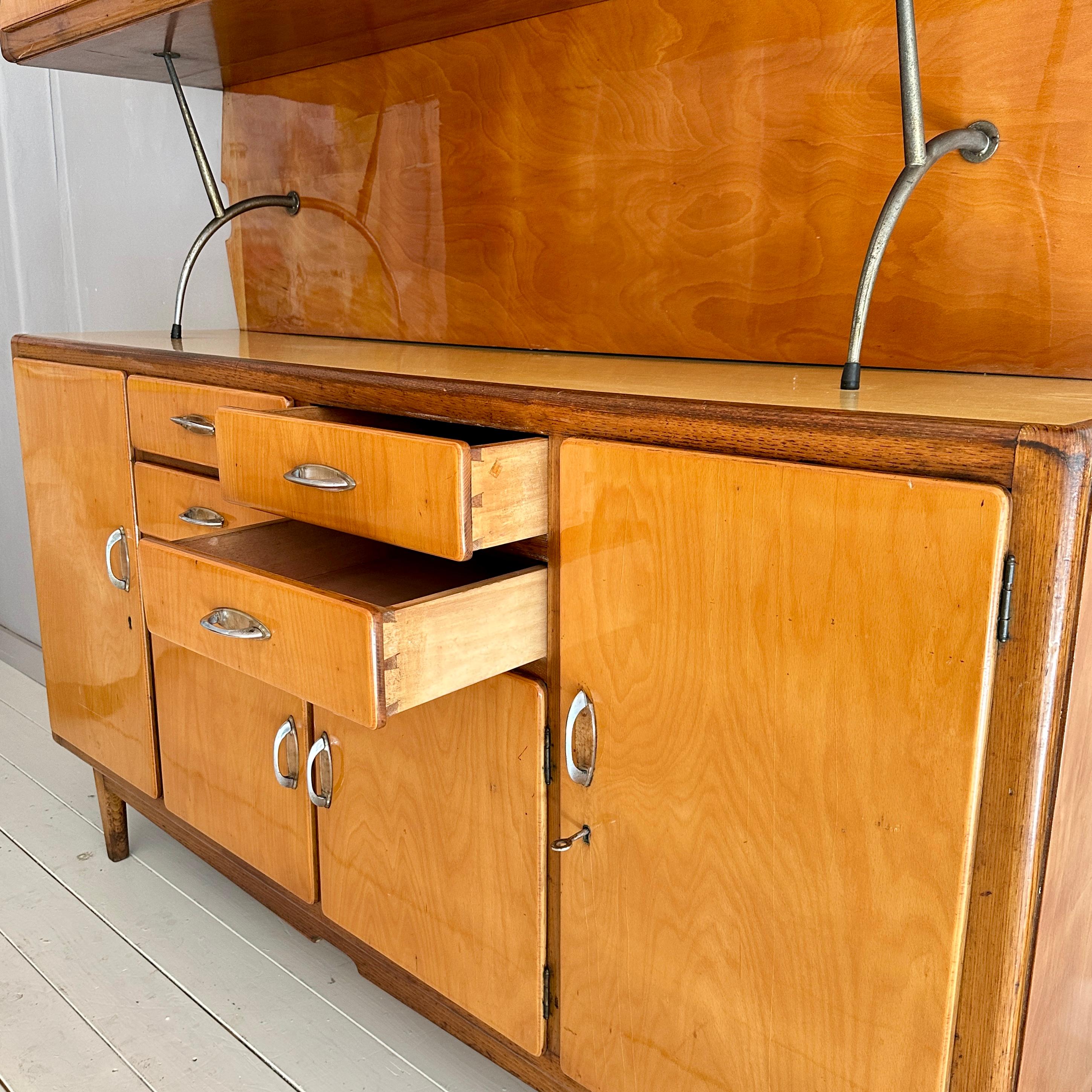 Armario buffet italiano de mediados de siglo al estilo de Ico Parisi, hacia 1950 en venta 7