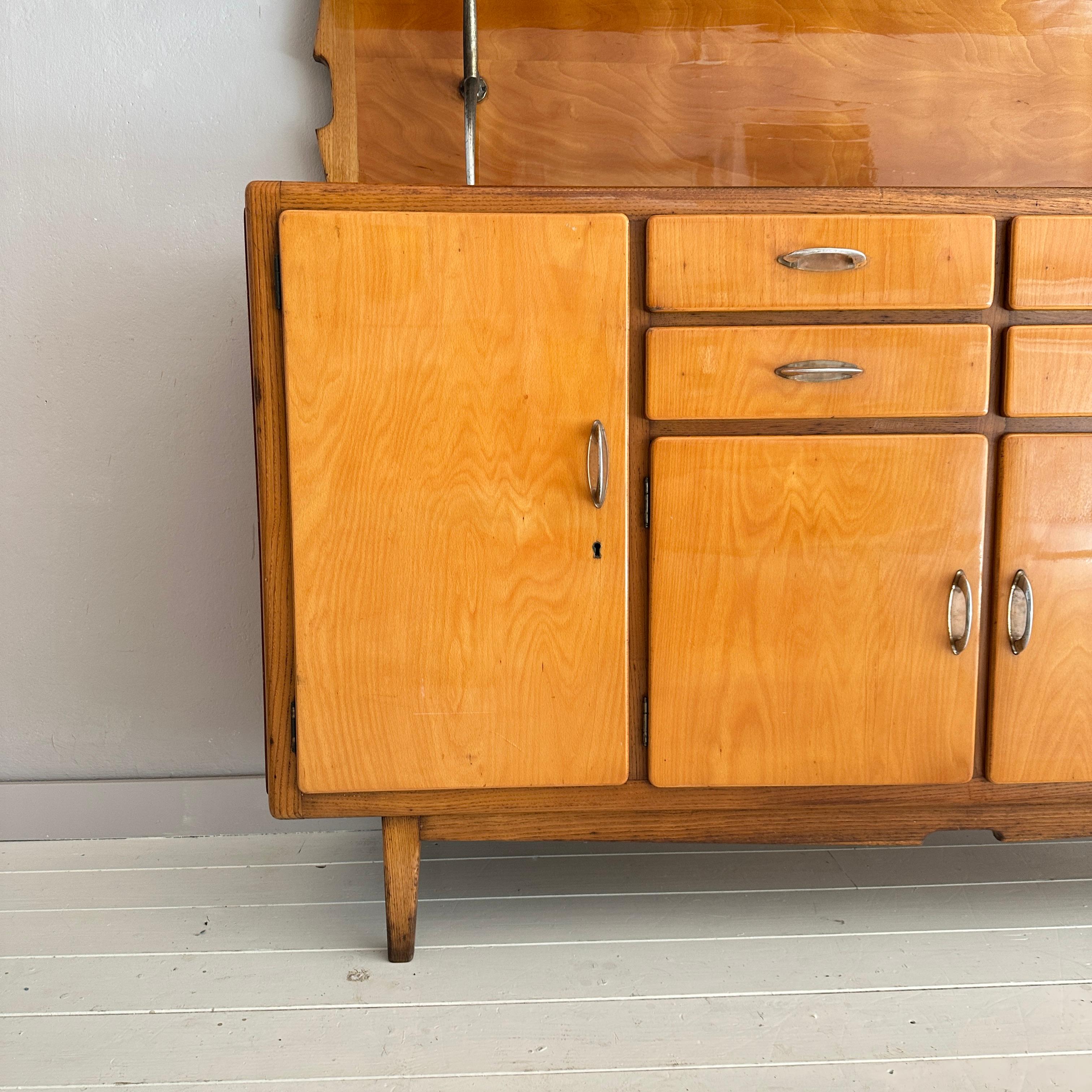 Armario buffet italiano de mediados de siglo al estilo de Ico Parisi, hacia 1950 Vidrio en venta