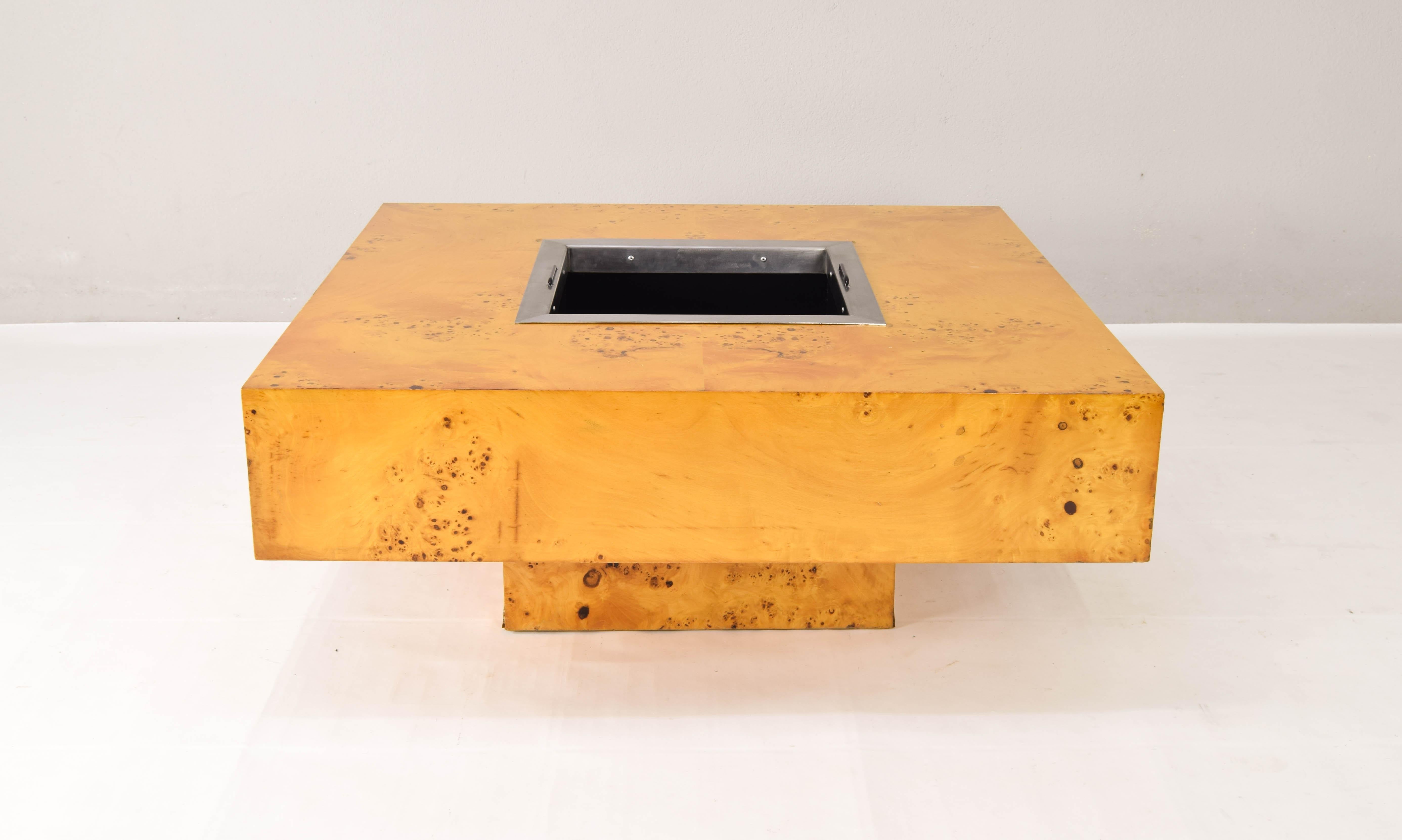 Midcentury Italian Burl Coffee or Cocktail Table in the Manner of Willy Rizzo For Sale 4