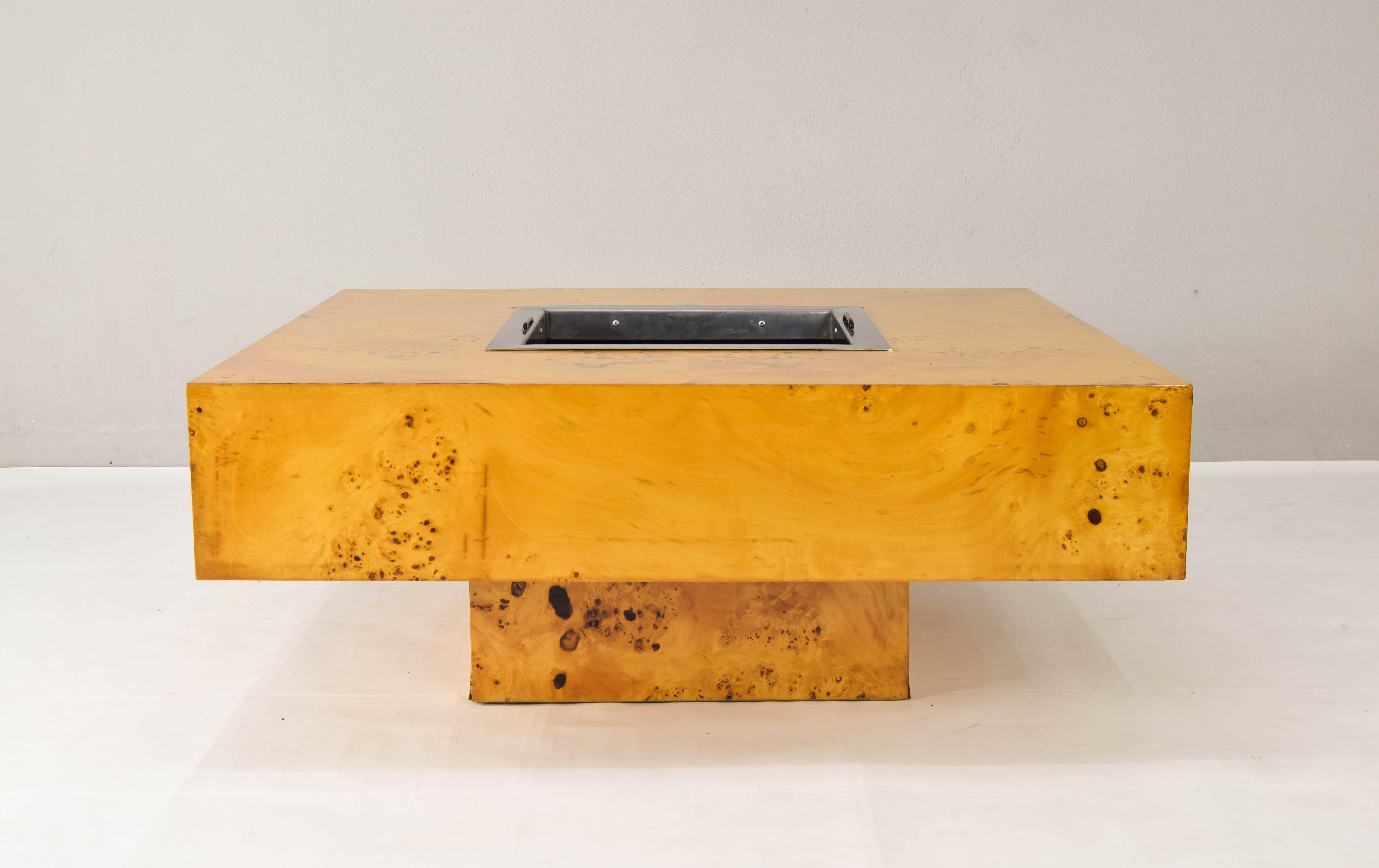 Midcentury Italian Burl Coffee or Cocktail Table in the Manner of Willy Rizzo For Sale 1
