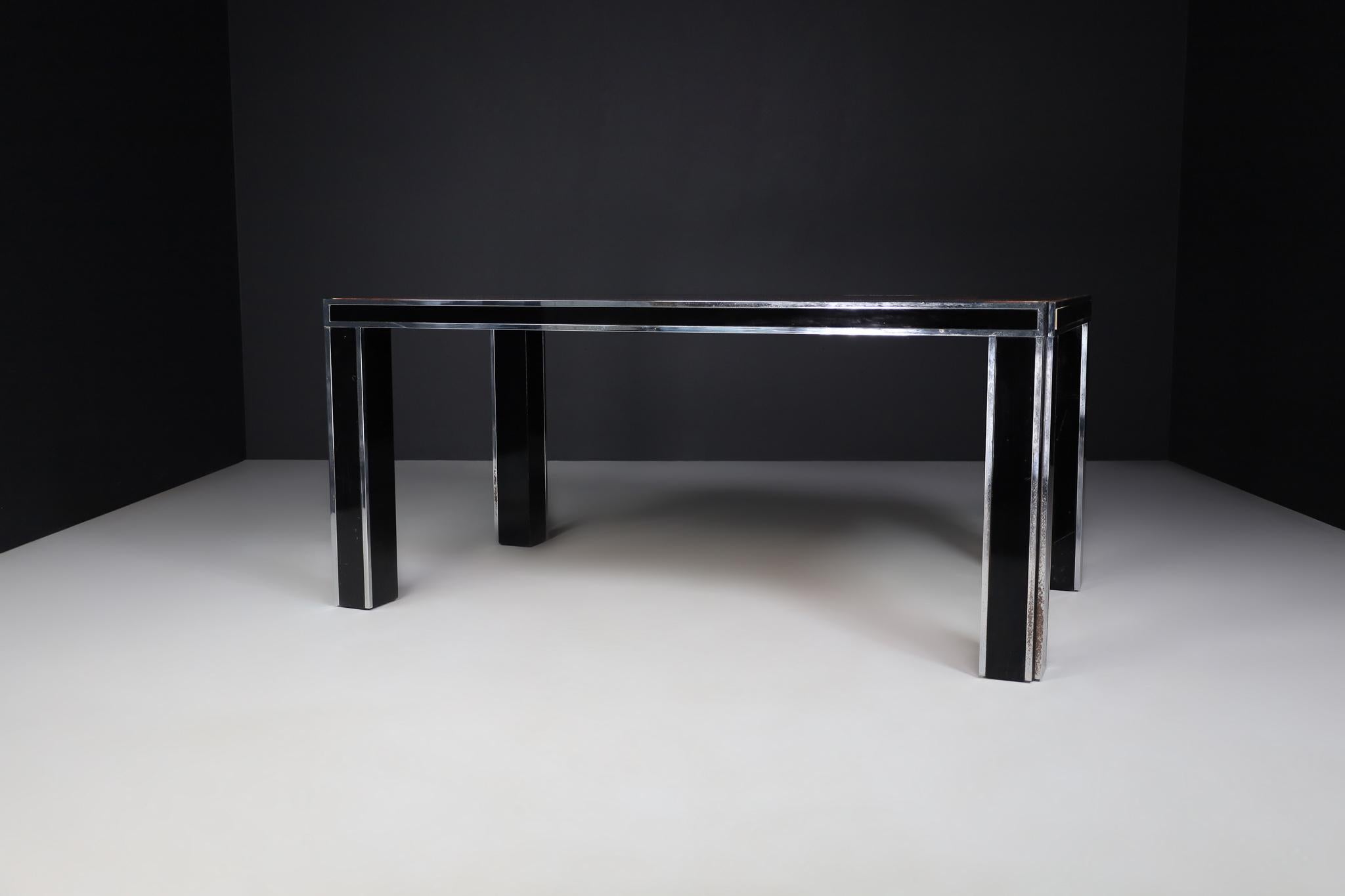 Mid-Century Modern Table à manger en loupe italienne du milieu du siècle par Willy Rizzo, 1970  en vente