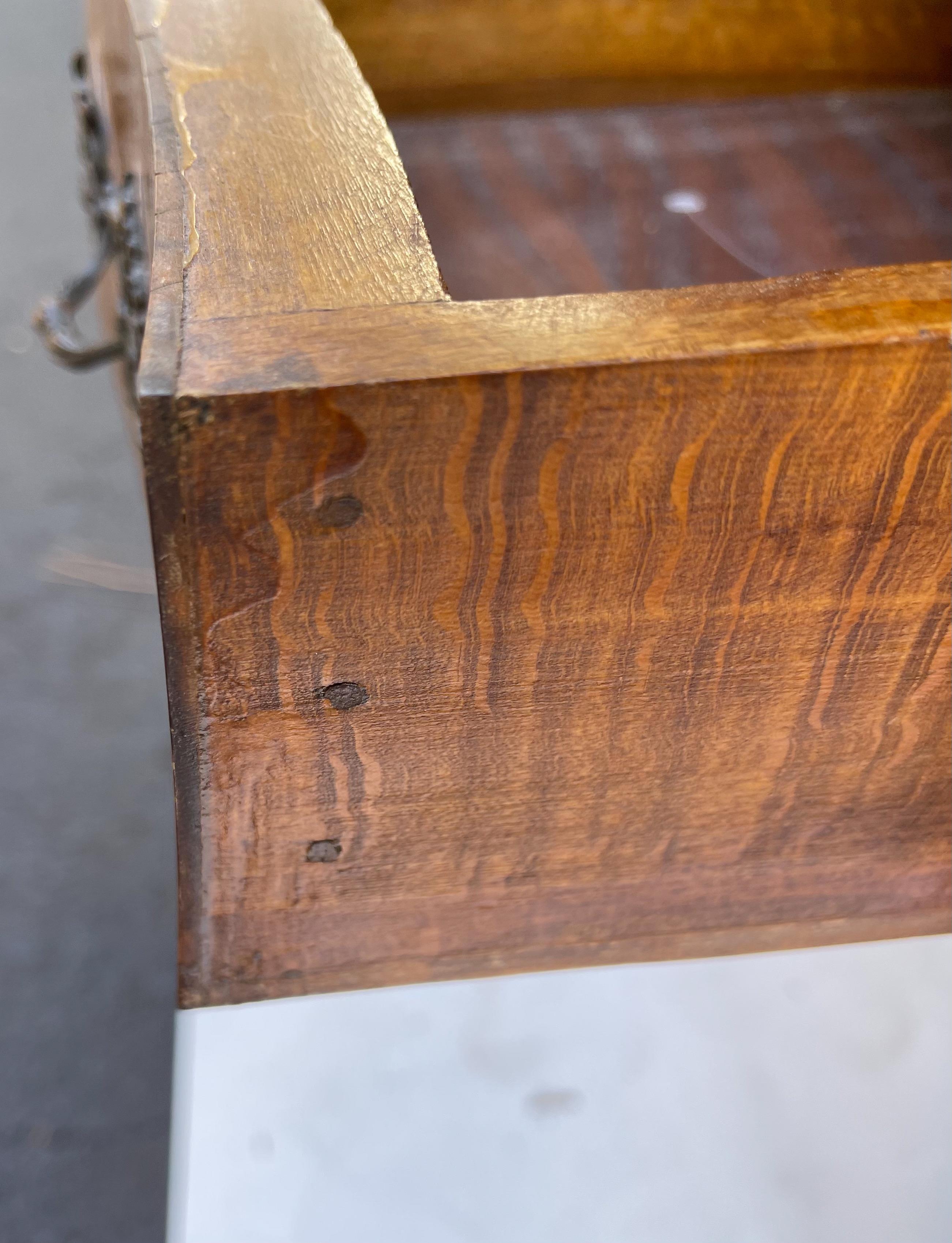 Mid-Century Italian Burl Wood / Olive Wood Louis XV Style Serpentine Desk 1