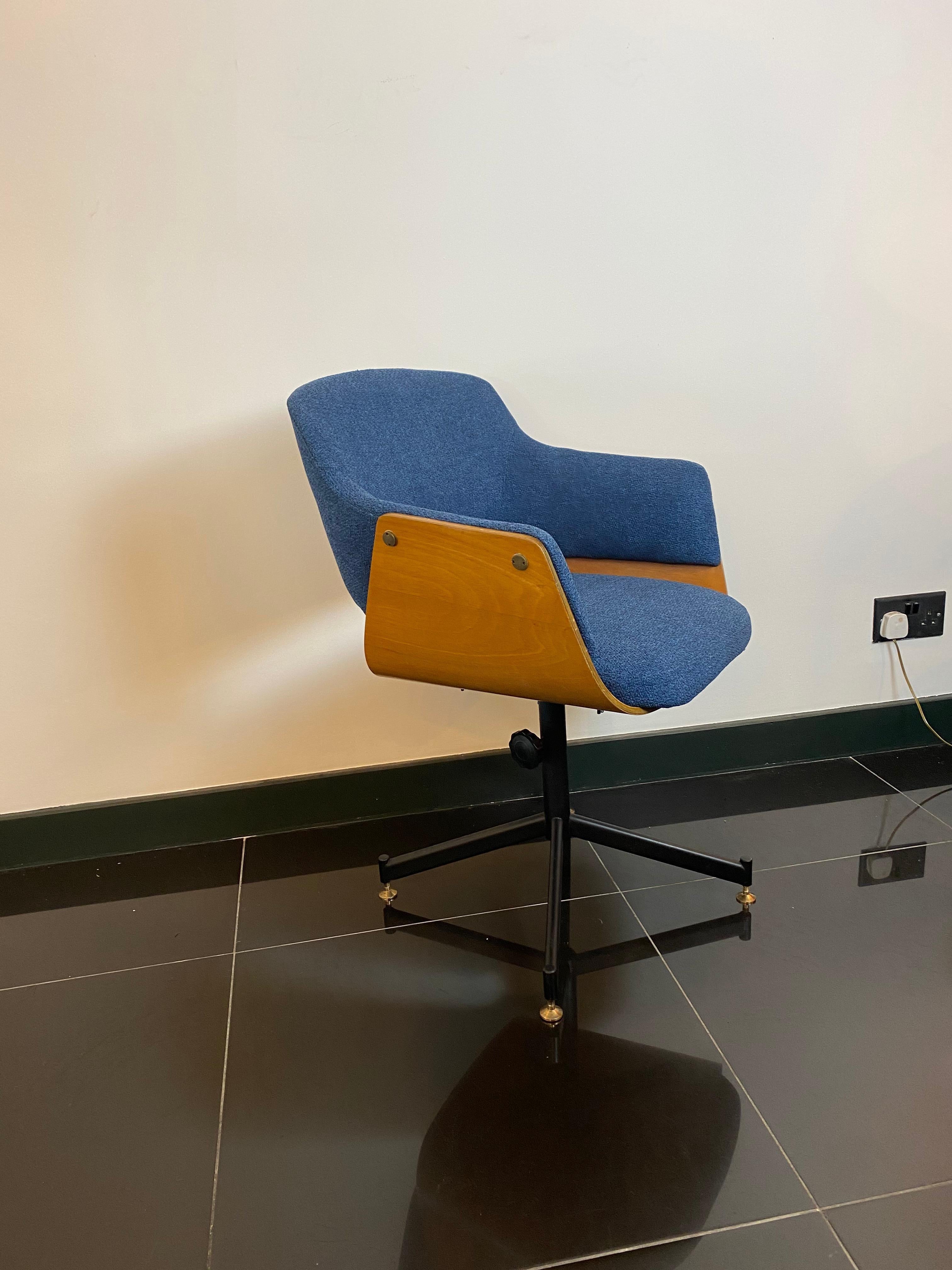 Mid-Century Italian Carlo Ratti Swivel Desk Chair In Good Condition In London, GB