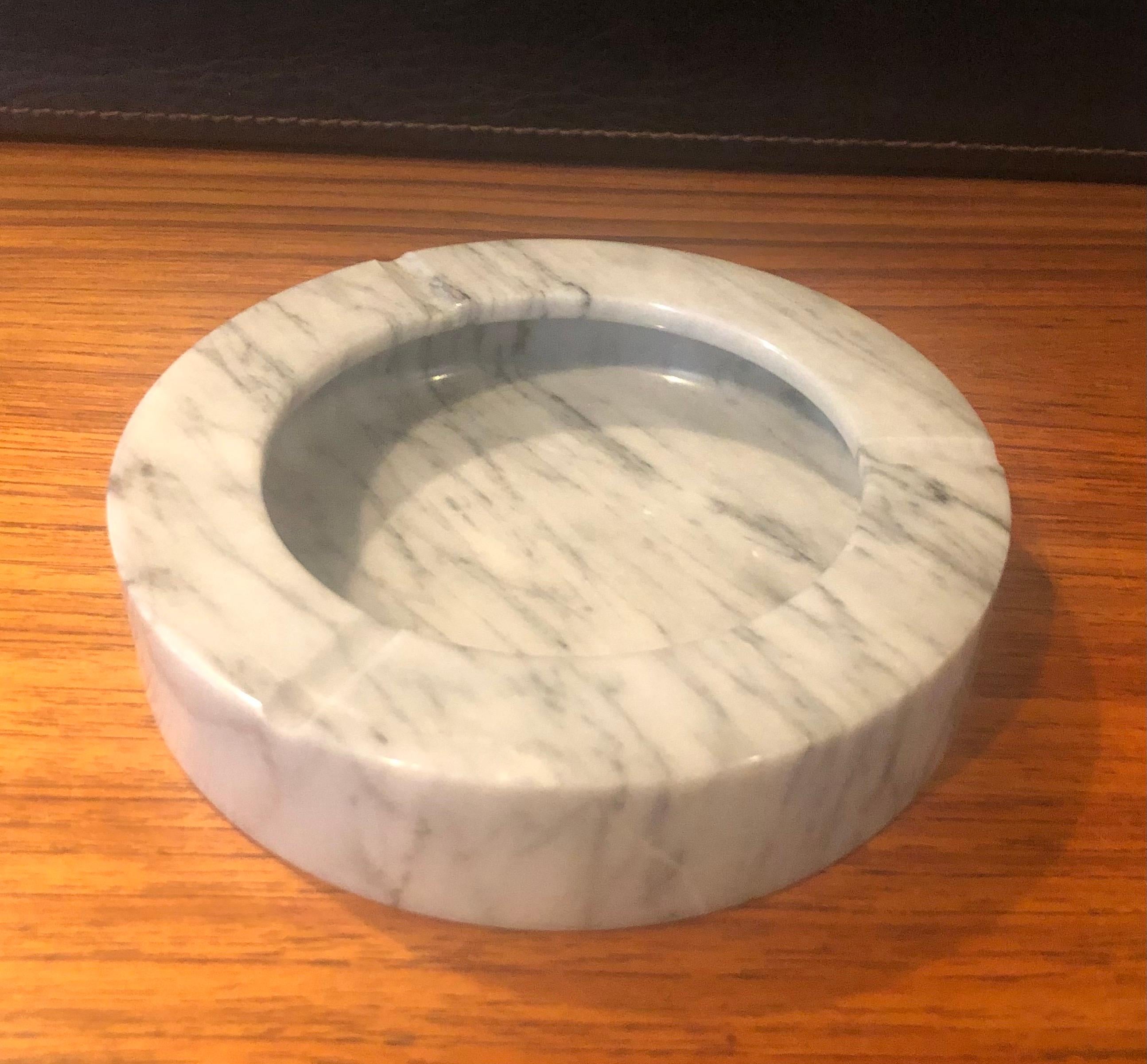 Midcentury Italian Carrara Marble Ashtray In Good Condition In San Diego, CA