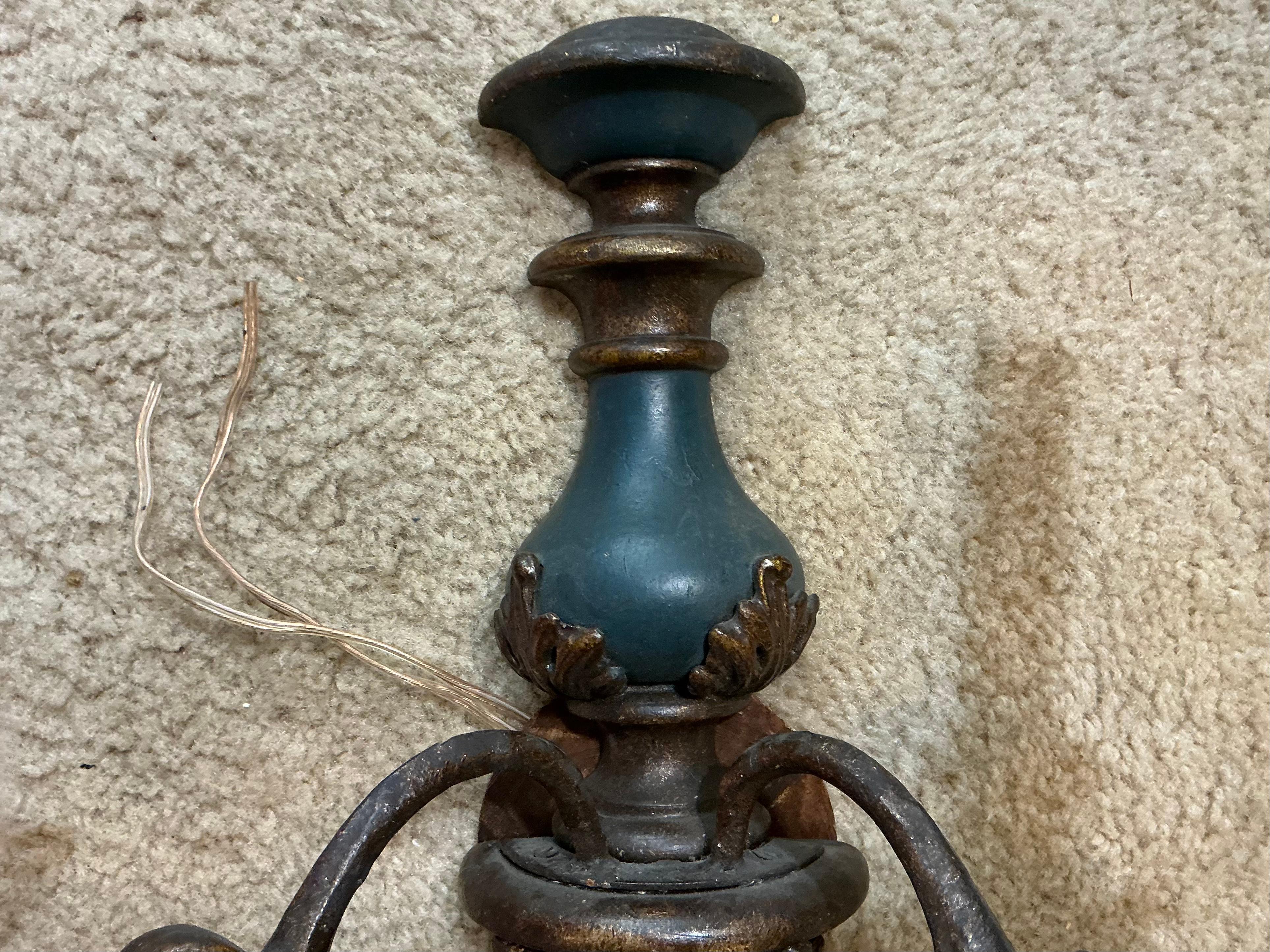 Mid-Century Italian Carved Giltwood Blue Painted Sconces W/ French Styling -Pair In Good Condition For Sale In Kennesaw, GA