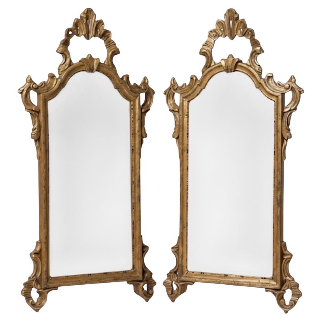 Metà secolo  Specchi italiani intagliati in legno dorato con stile French Rococo - coppia