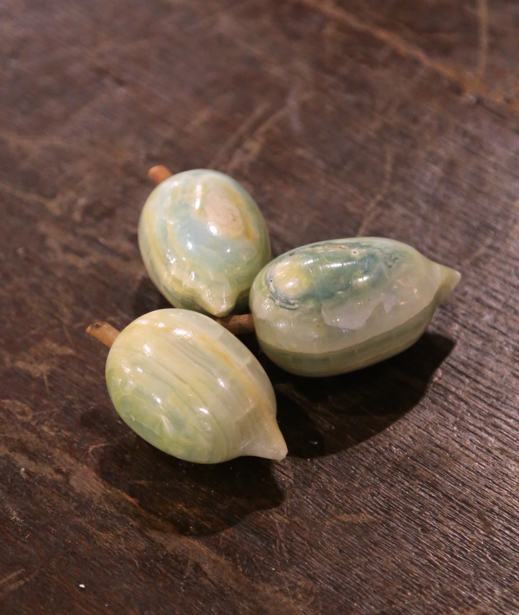 Juego de diez frutas italianas de mediados de siglo talladas en piedra siglo XX en venta