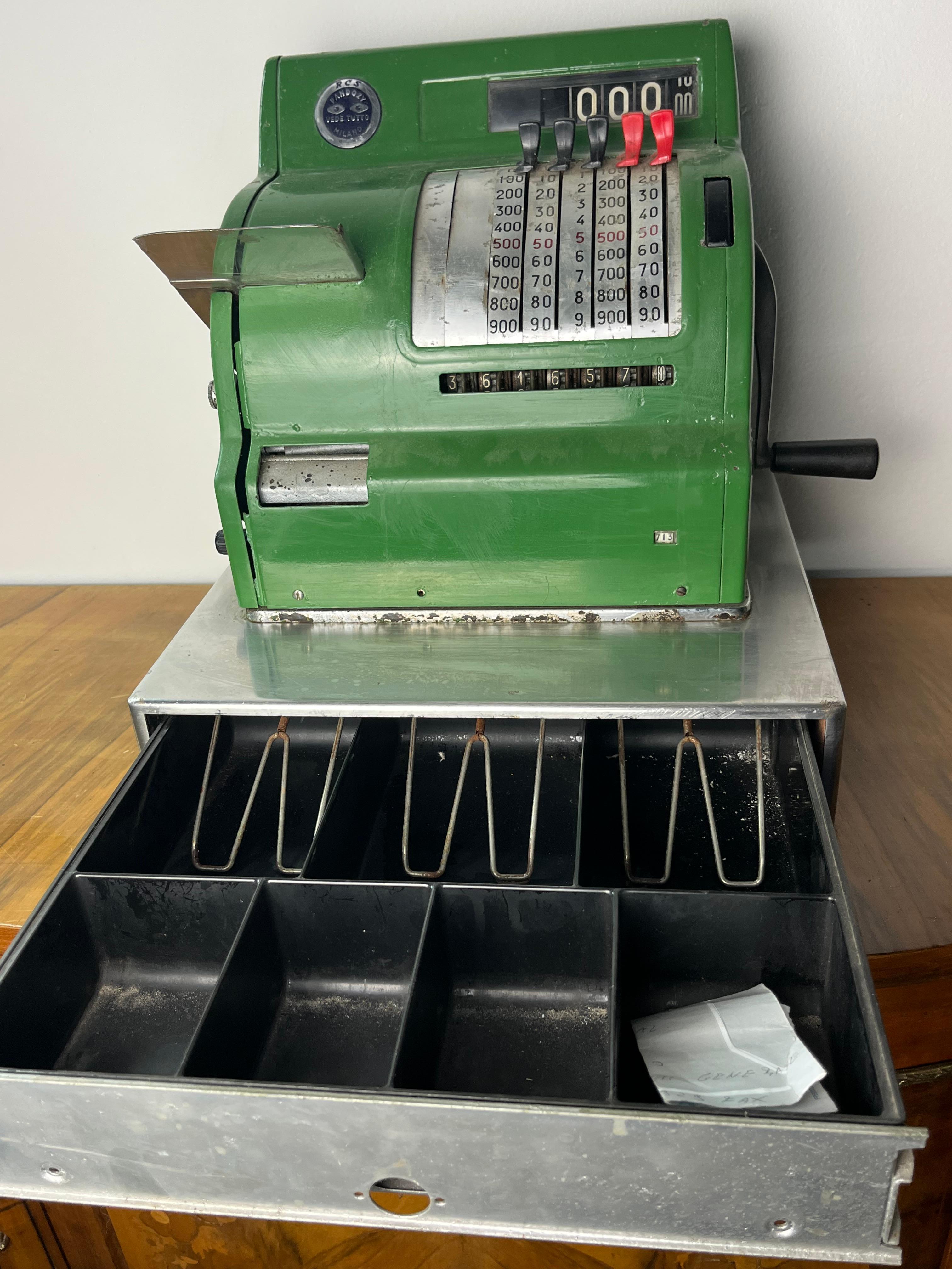 Italienische Registrierkasse aus der Jahrhundertmitte mit Handkurbel, 1960er Jahre im Angebot 4