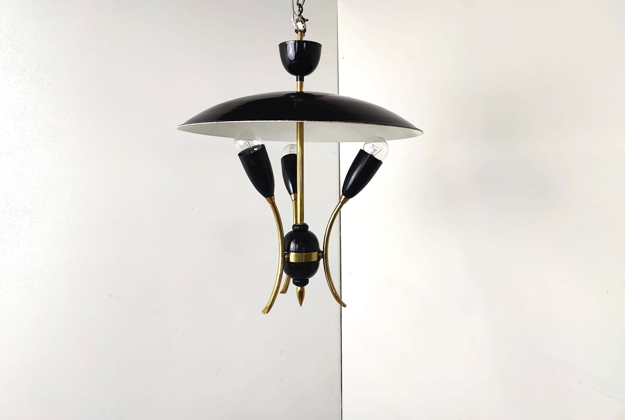 Mid century italian ceiling light, 1950s In Good Condition For Sale In HEVERLEE, BE