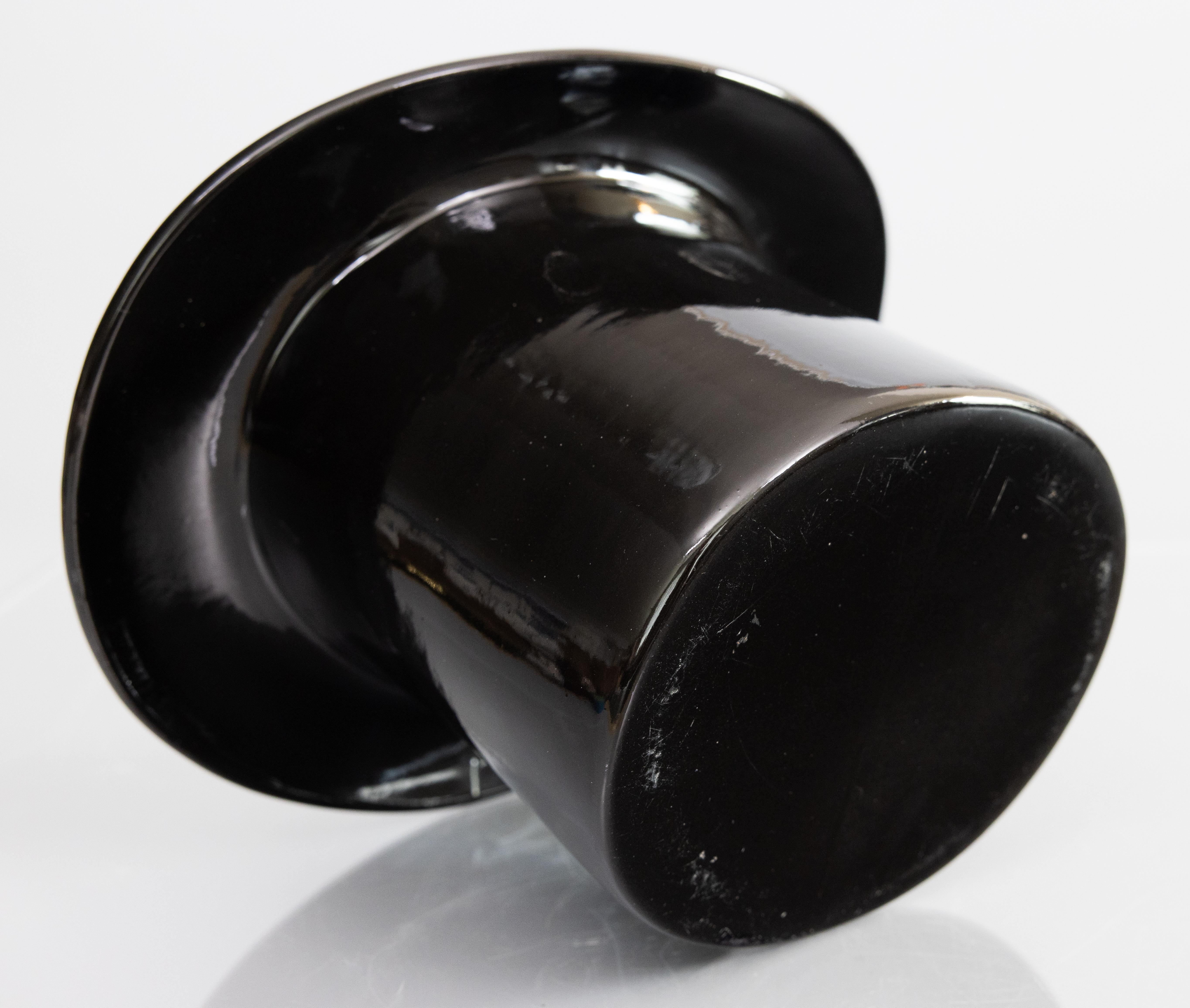 Secchiello da ghiaccio per vino in ceramica nera con cappello a cilindro di metà secolo in vendita 1