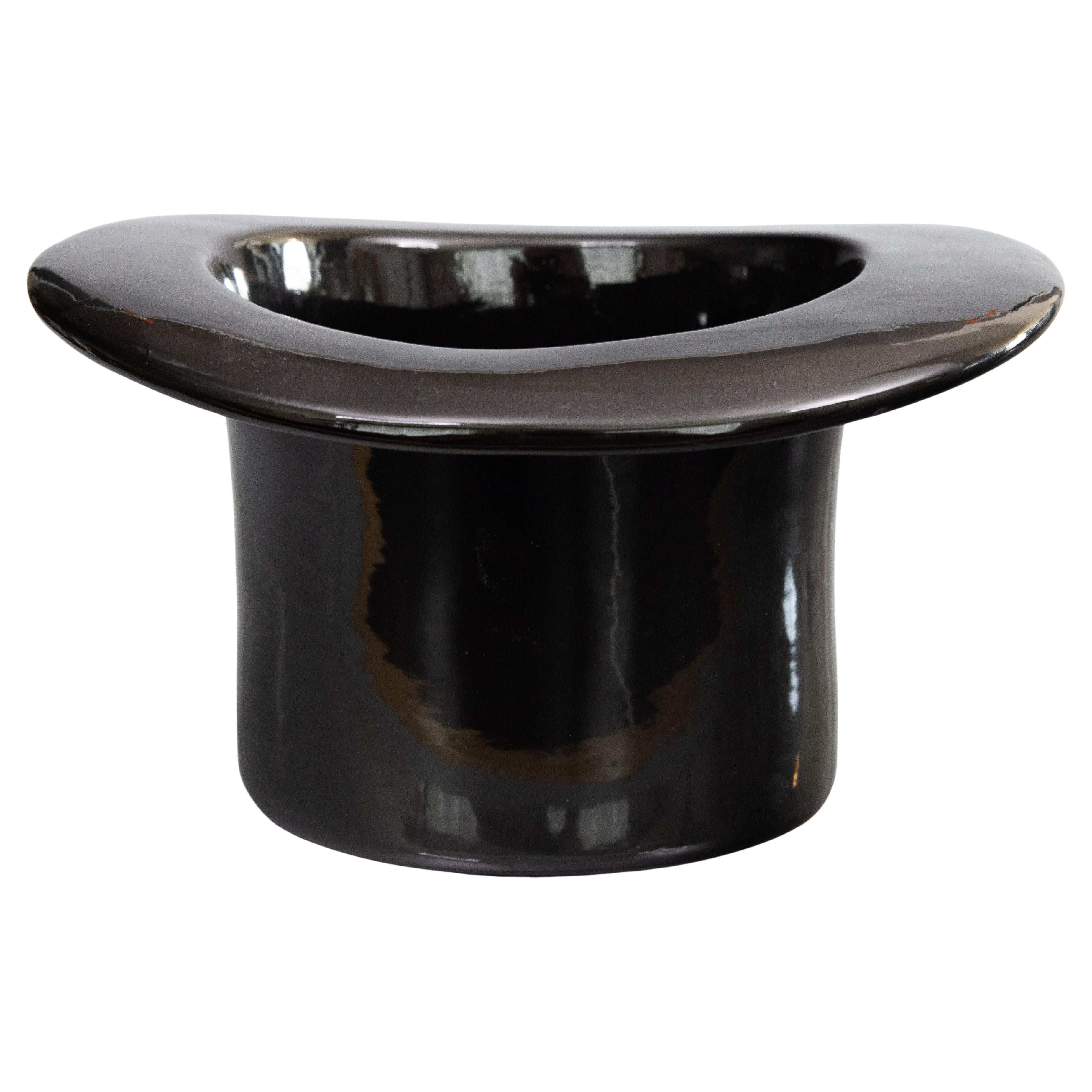 Secchiello da ghiaccio per vino in ceramica nera con cappello a cilindro di metà secolo in vendita