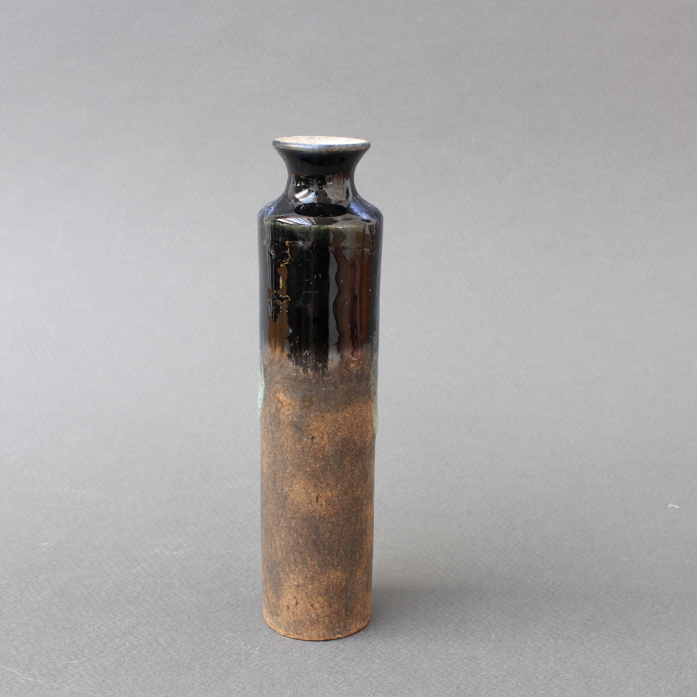 Minimalismo Bottiglia in ceramica italiana del Medioevo di Bruno Gambone 'circa 1970', piccola in vendita