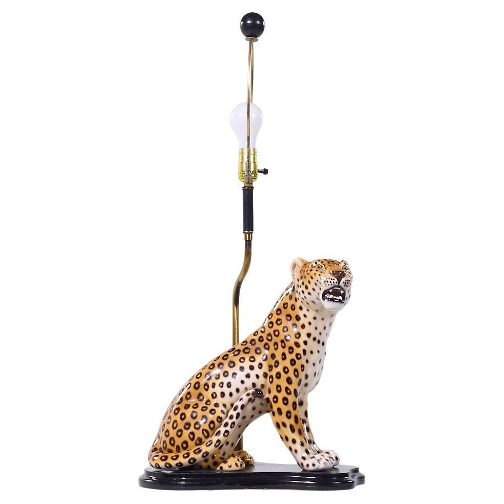 Lámpara de leopardo de cerámica italiana de mediados de siglo