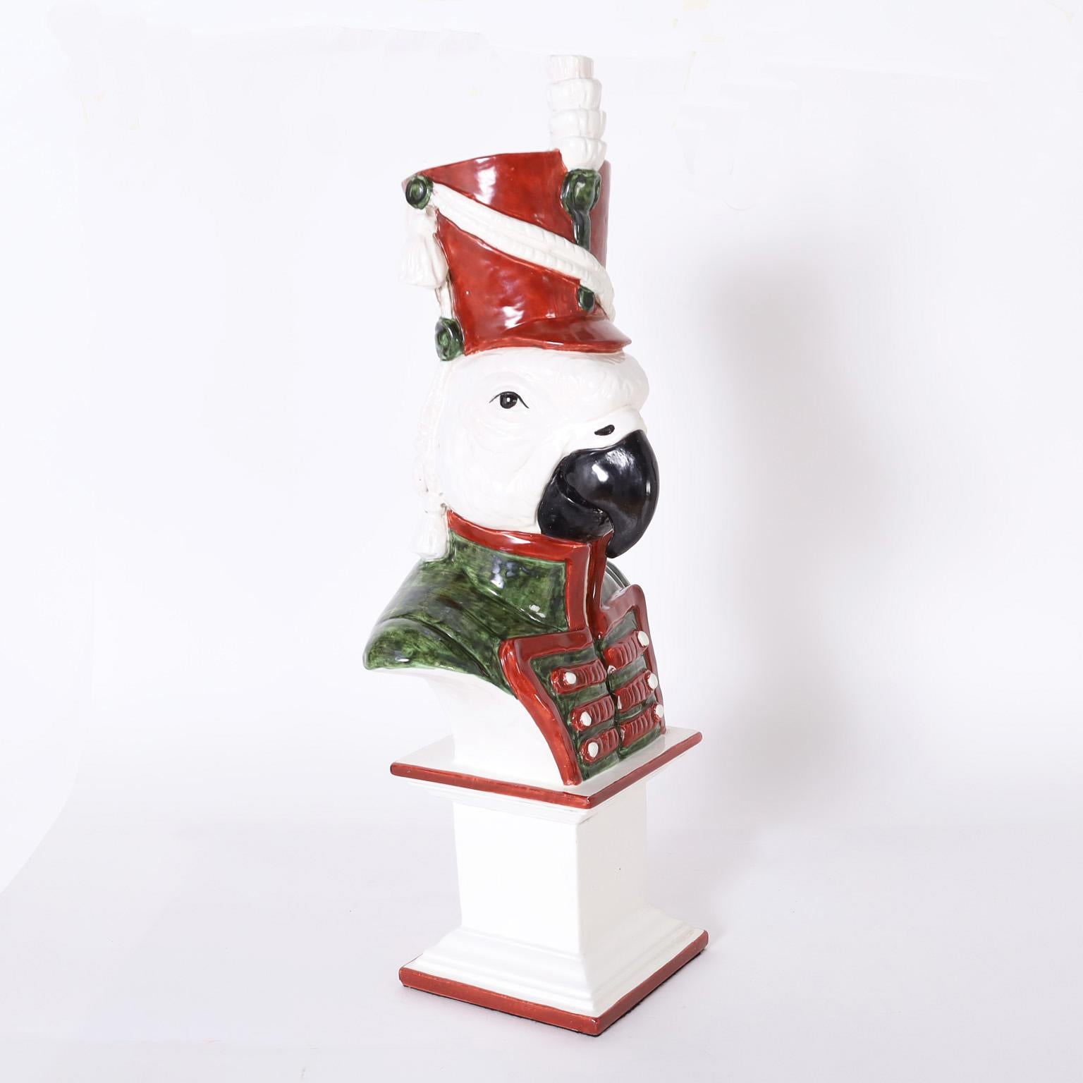 Mid-Century moderno Busto di pappagallo militare in ceramica italiana di metà secolo in vendita