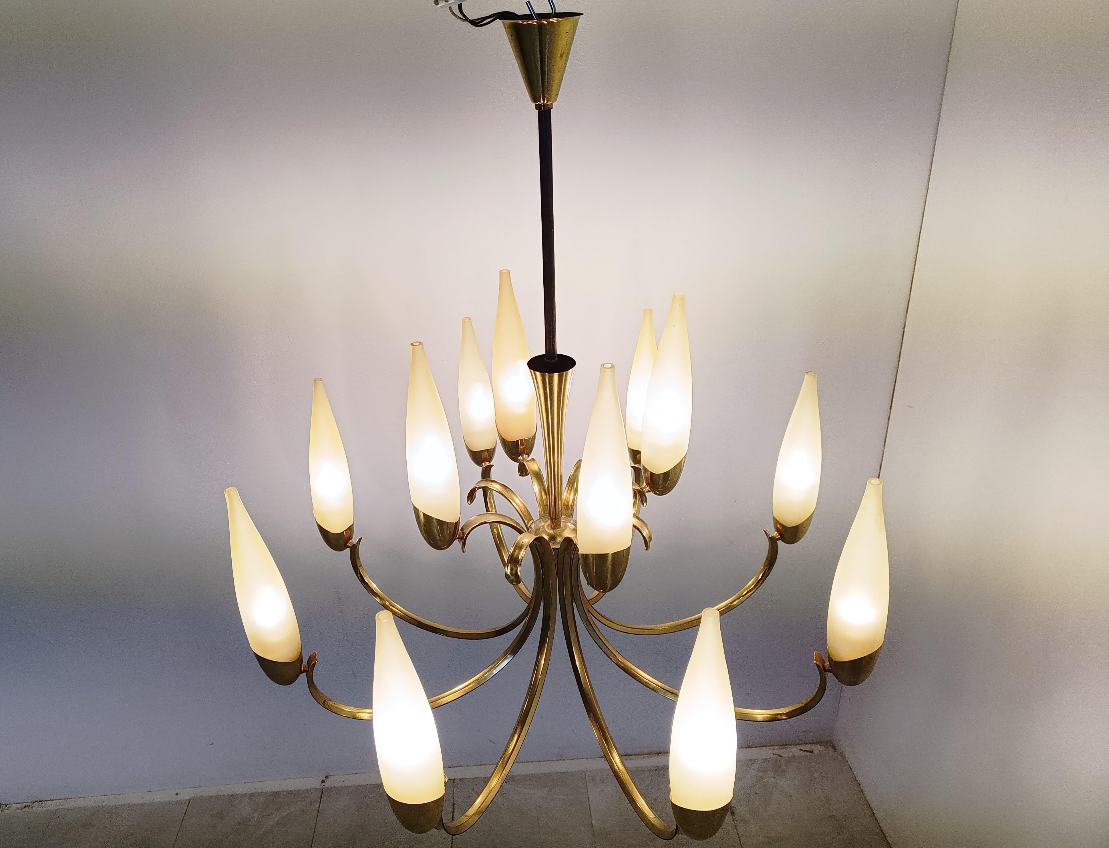 Midcentury Italian Chandelier, 1960s 2