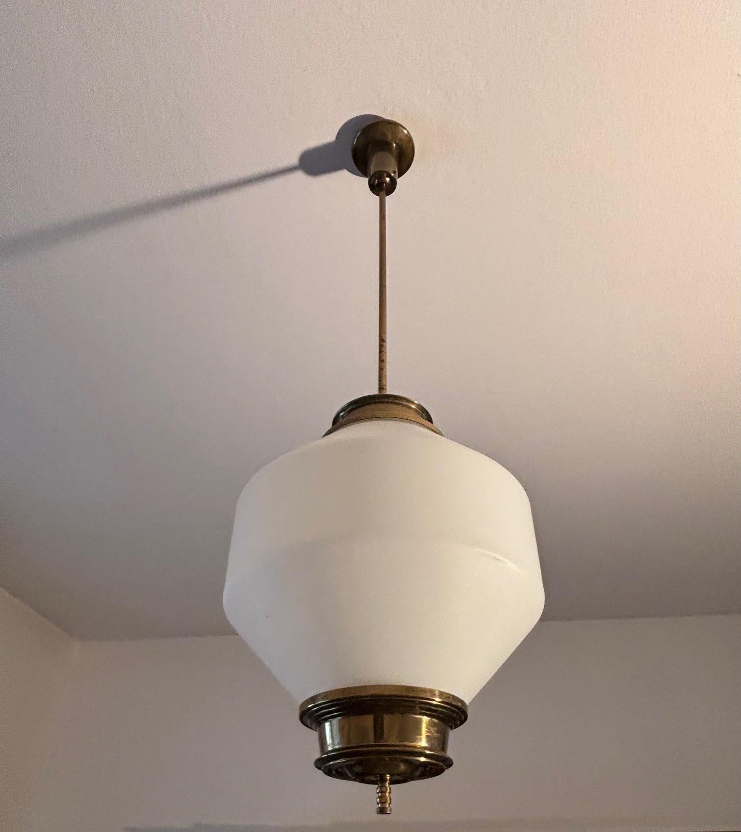 Mid-Century Modern Mid-Century Italian Chandelier in the Style of Stilnovo, 1950s For Sale