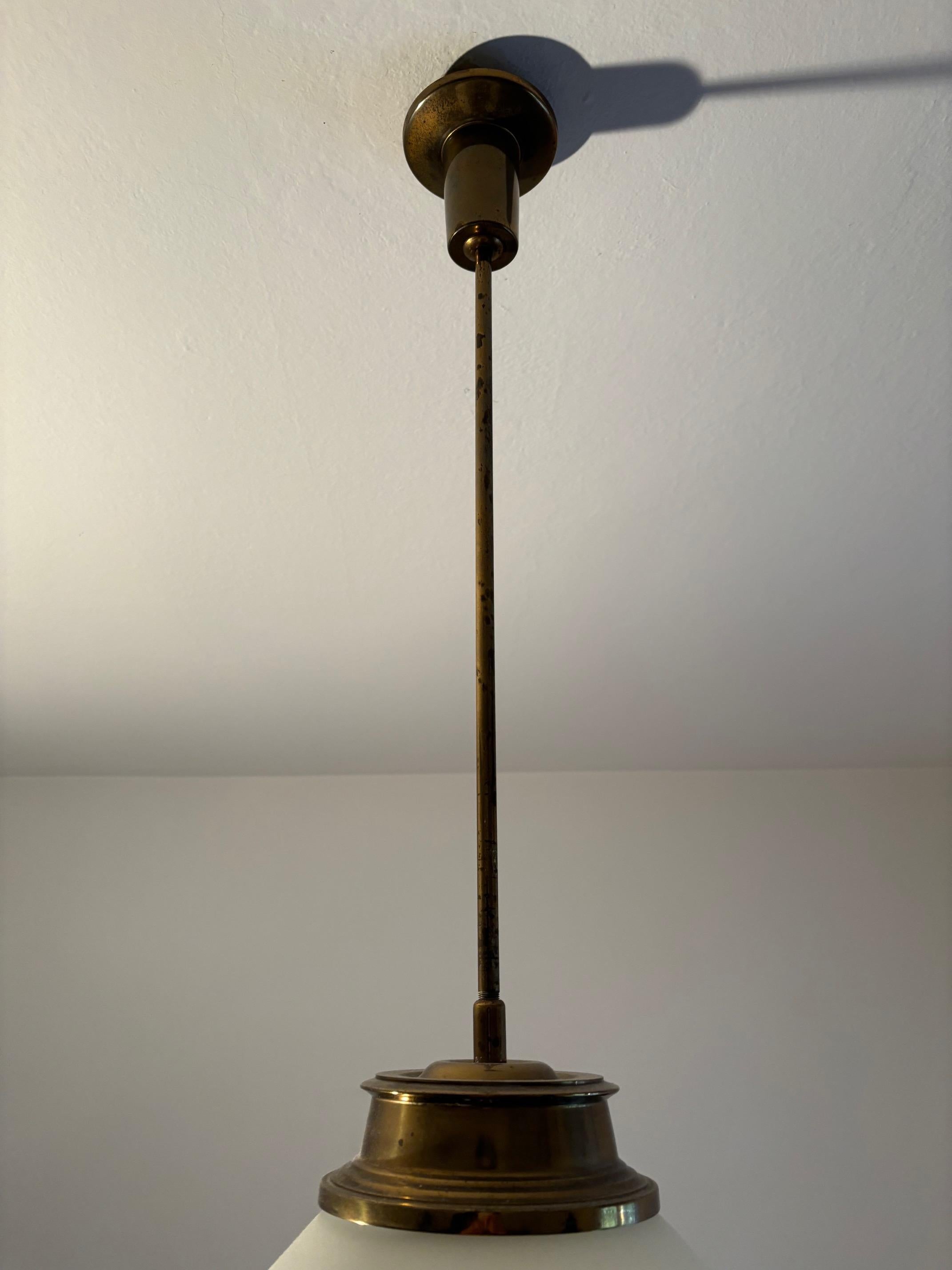 Brass Mid-Century Italian Chandelier in the Style of Stilnovo, 1950s For Sale