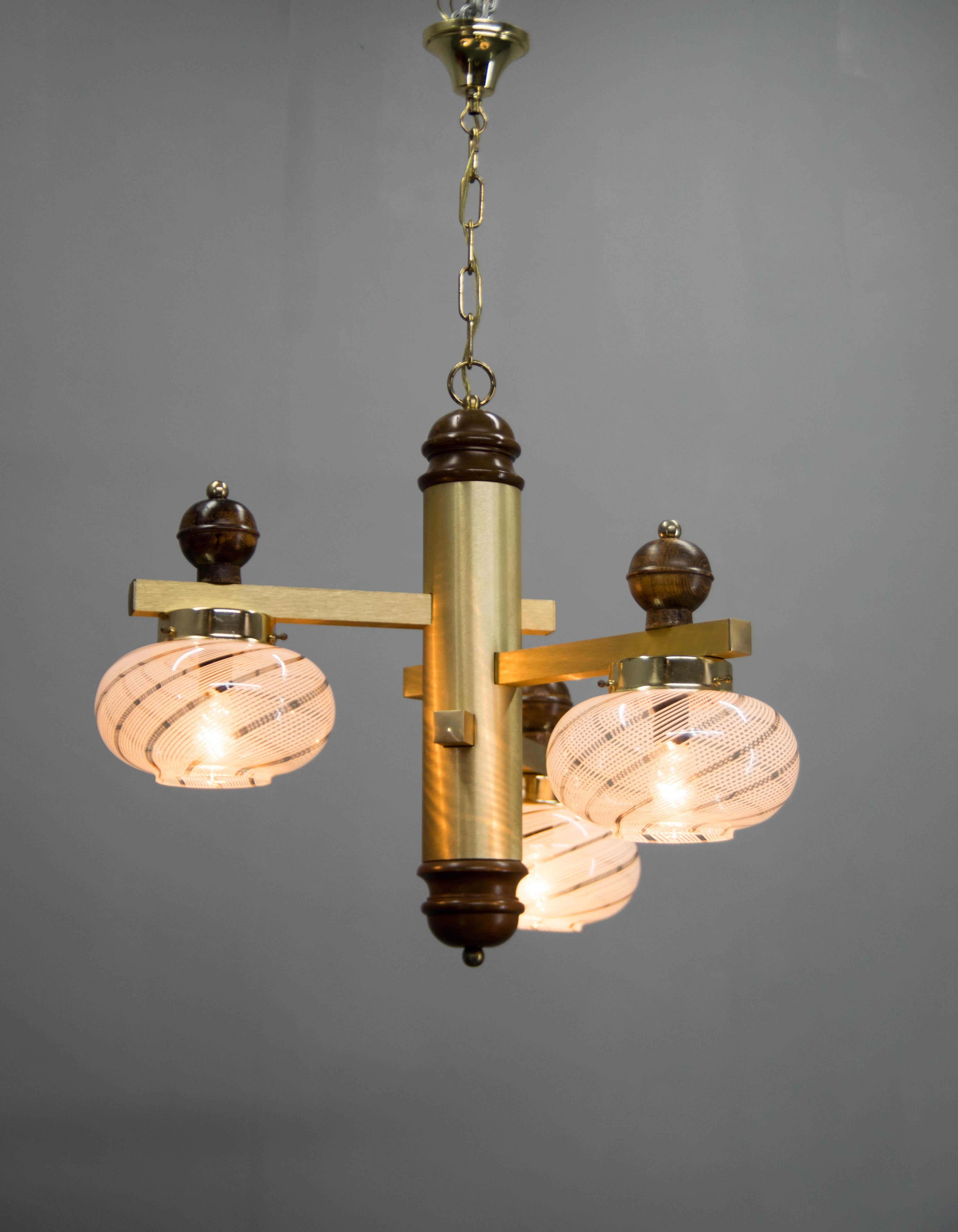 Mid-Century Modern Mid-Century Italian Chandelier, Italy, 1970s For Sale