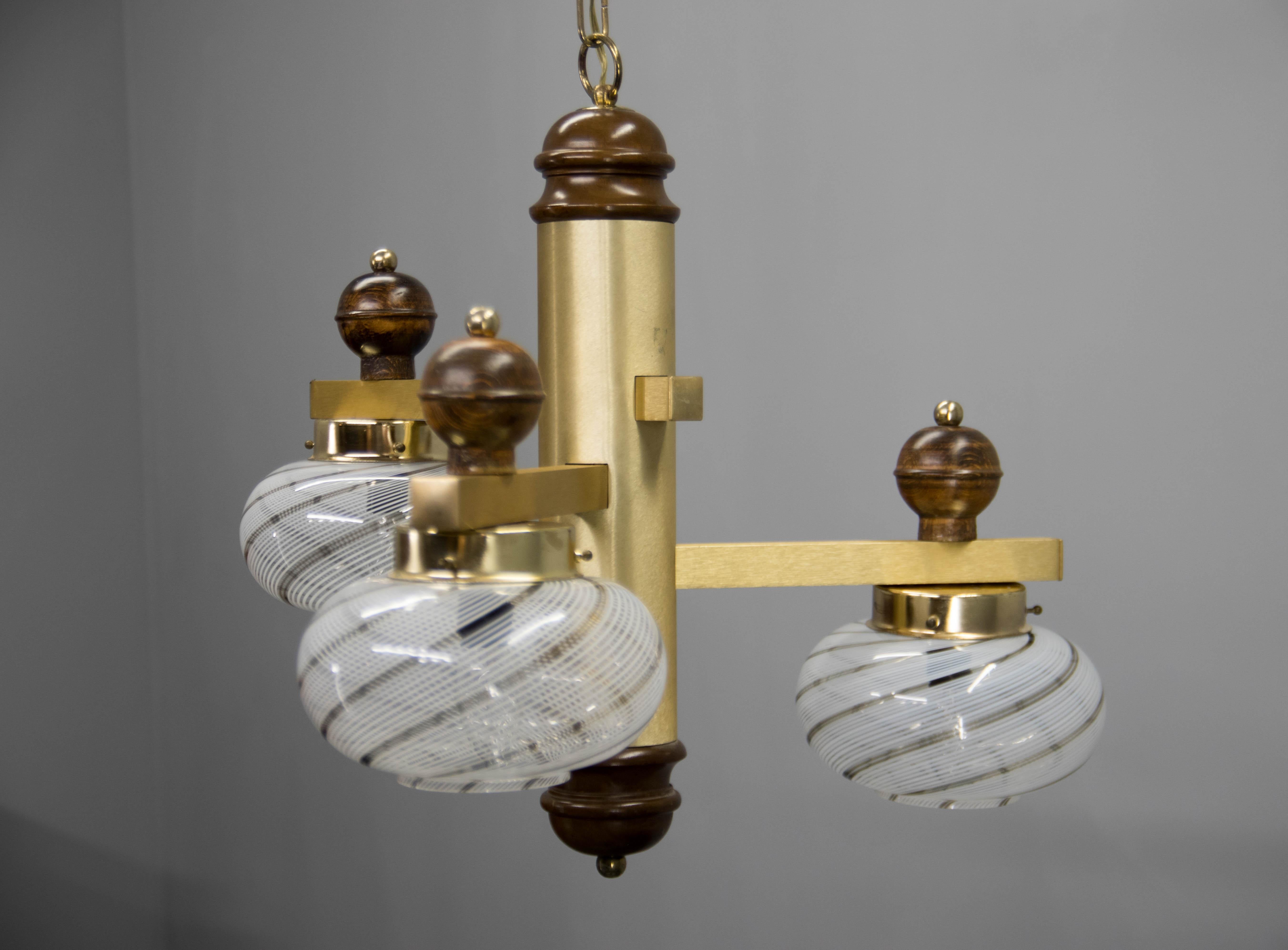 Mid-Century Italian Chandelier, Italy, 1970s For Sale 2