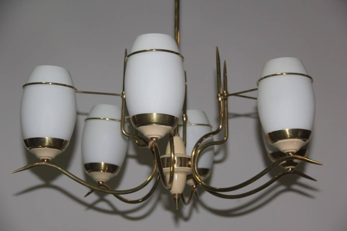 Mid-Century Italian Chandelier Stilnovo Style Brass Lacquered Murano Glass In Good Condition For Sale In Palermo, Sicily