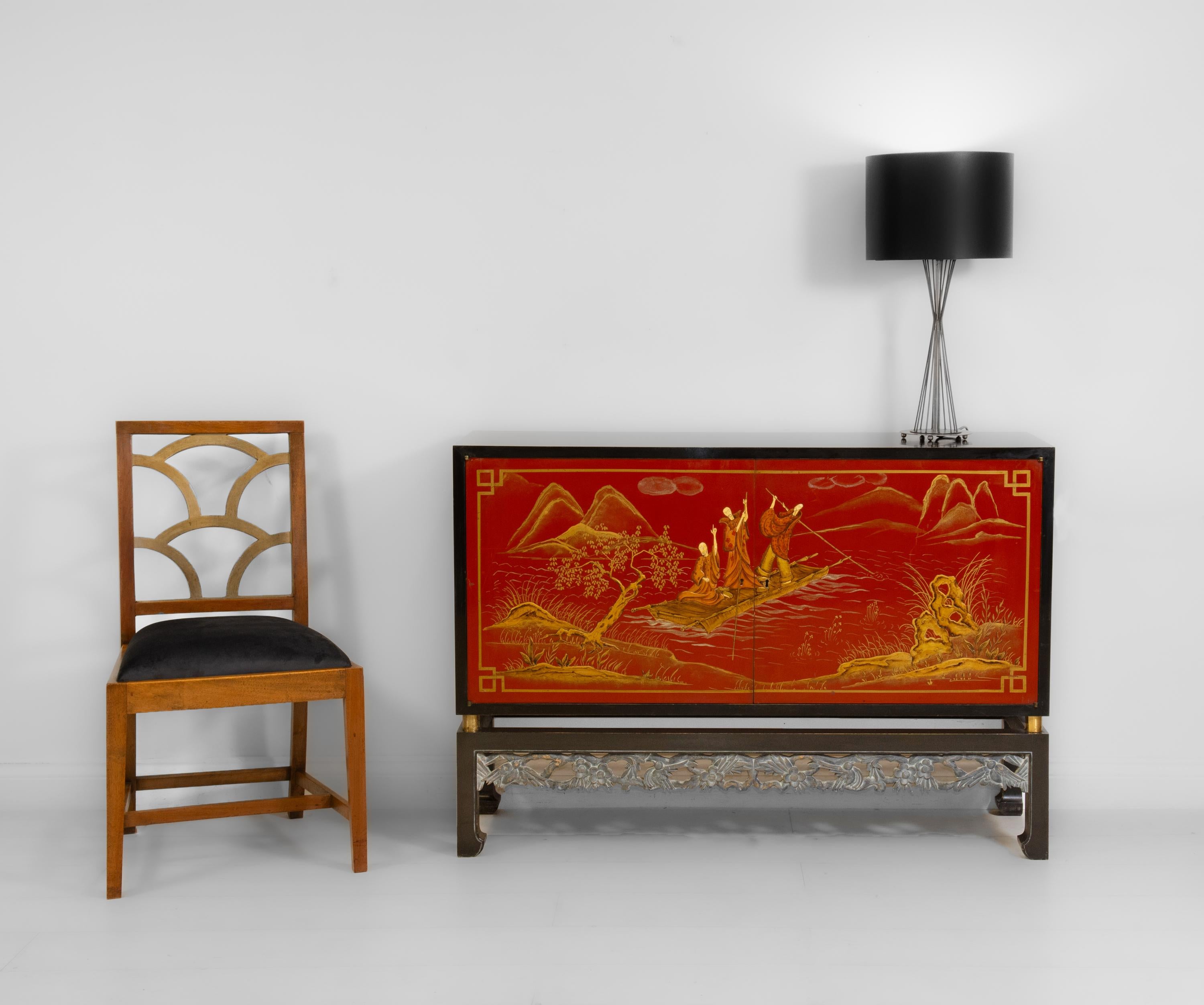 Hand-Carved Mid Century Italian Chinoiserie Lacquered Sideboard Cabinet Circa 1950 For Sale