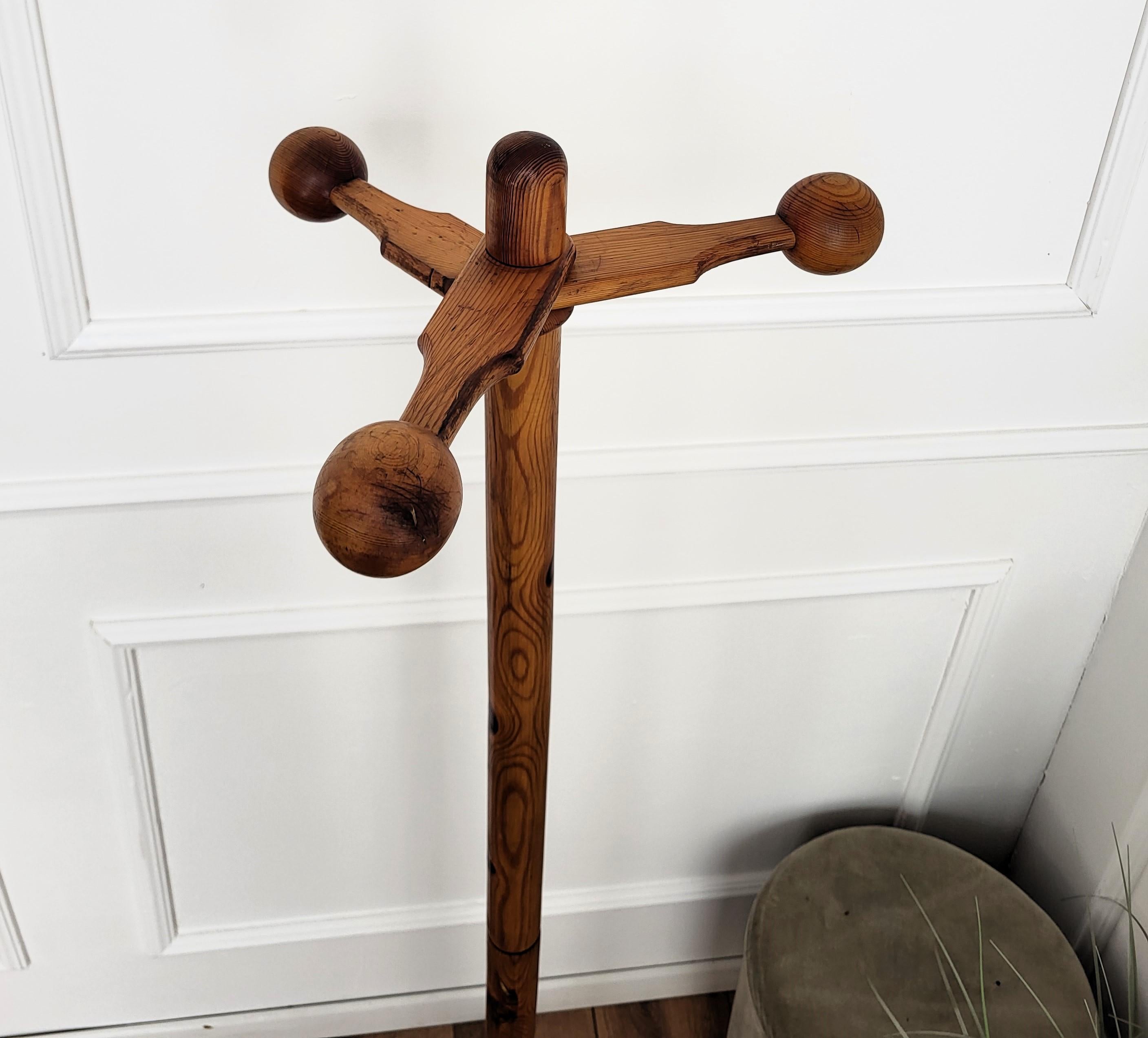 Mid-Century Italian Coat Stand Tree Clothing Hanger In Good Condition For Sale In Carimate, Como