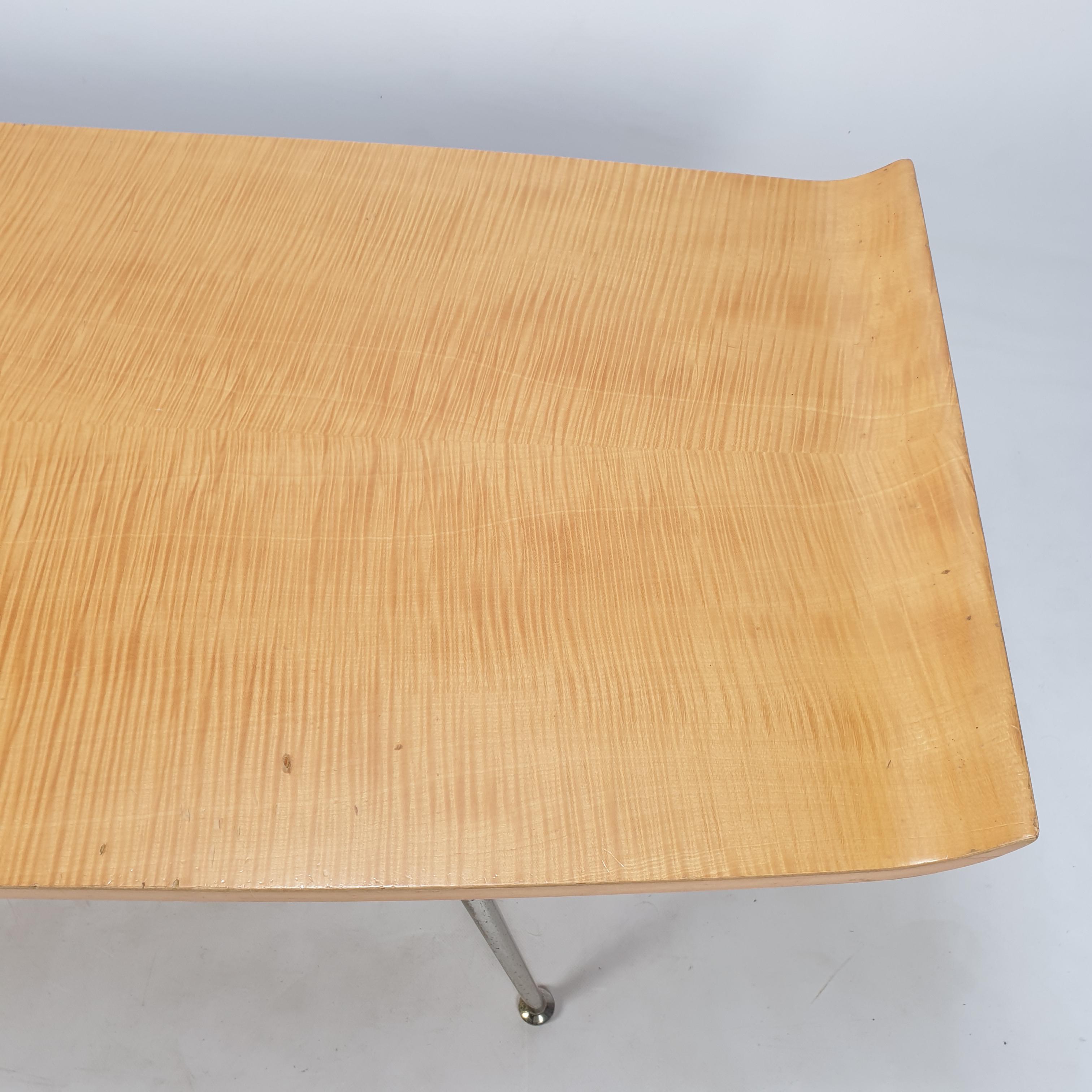 Table basse ou table d'appoint italienne du milieu du siècle dernier, années 1950 en vente 10