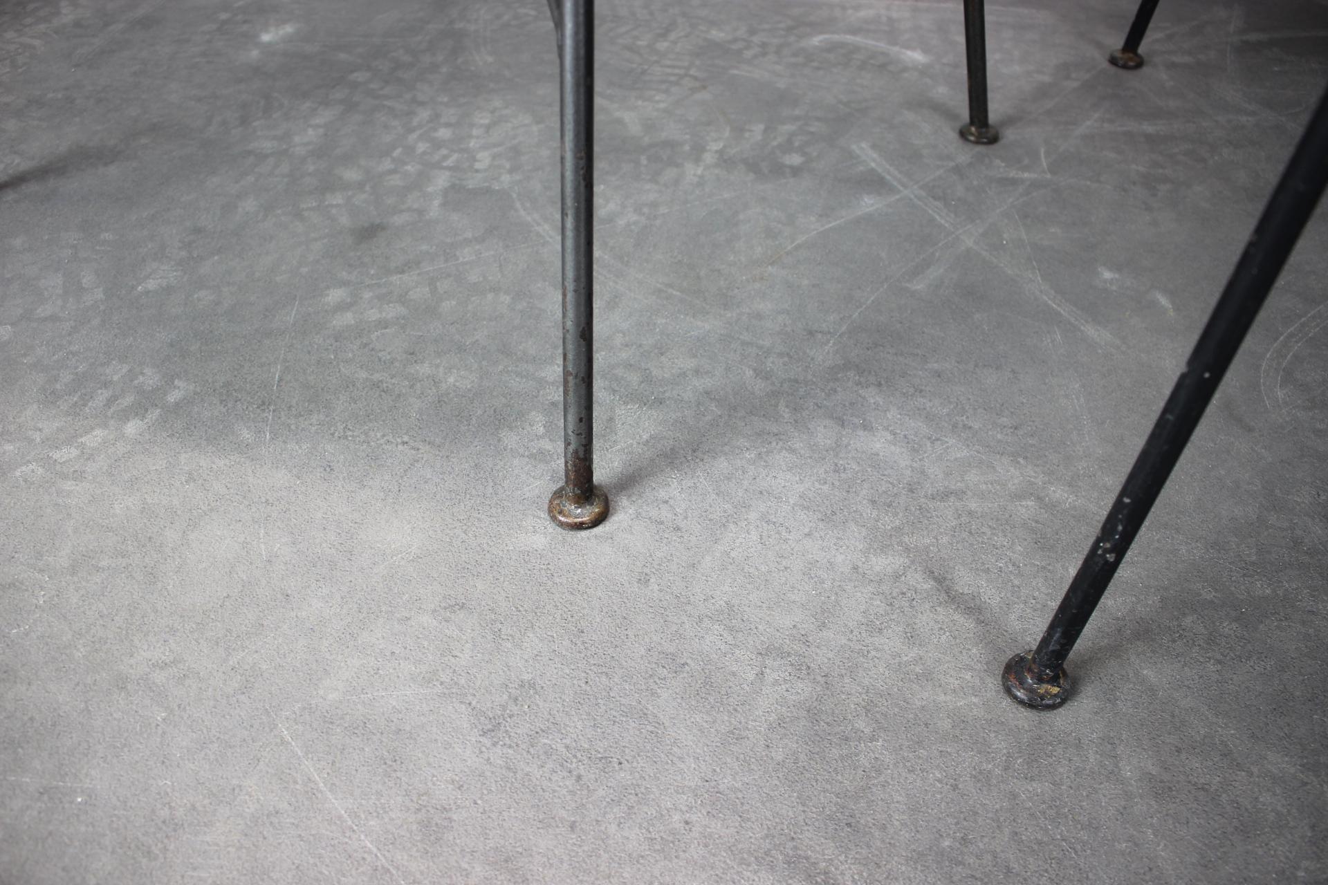 Mid-Century Italian Coffee Table and Two Chairs, 1960s en venta 4